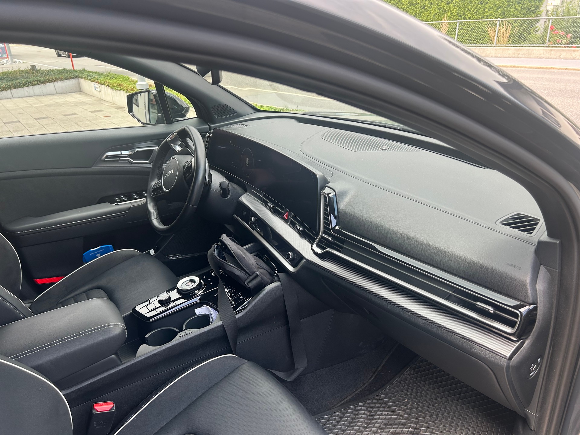 KIA 1.6 T-GDi Hybrid GT-Line-image-1