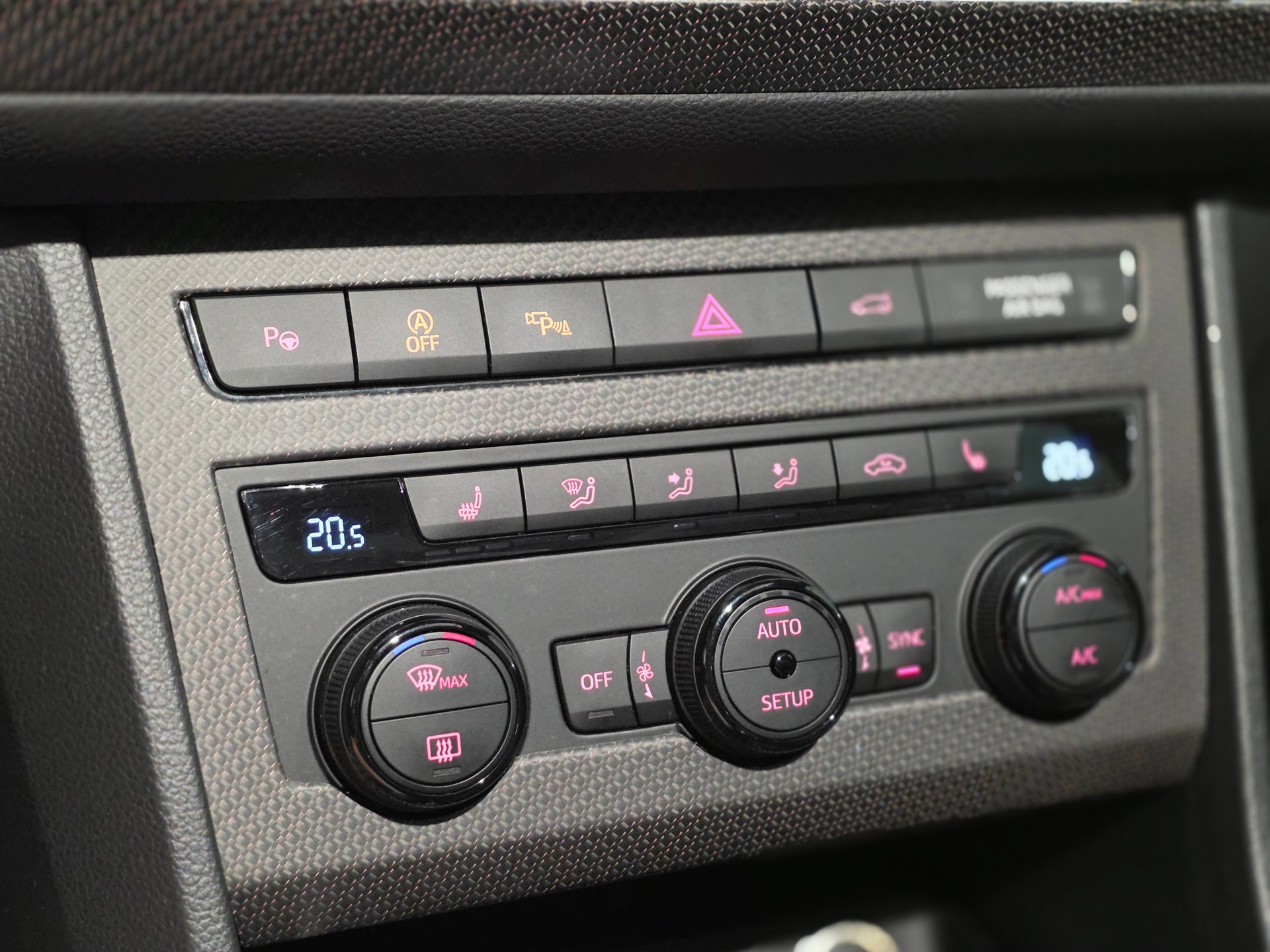 CUPRA Ateca 2.0TSI Limited 350 Edition 4Drive DSG-image-10