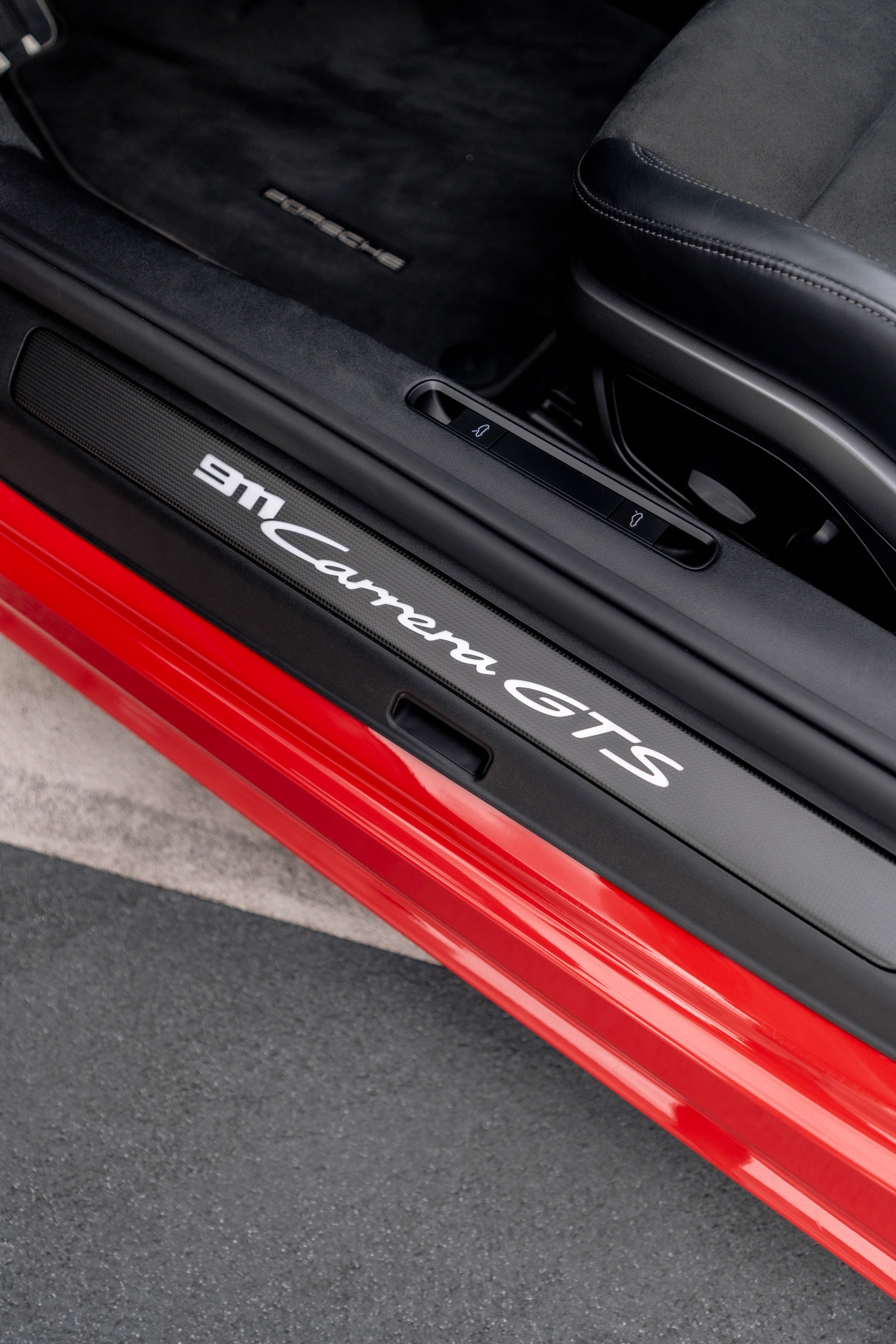 PORSCHE 911 Carrera GTS Cabriolet PDK * FRISCH AB MFK * LIEBHABERZUSTAND * NACHTSICHTASSISTENT * LIFTSYSTEM *-image-10