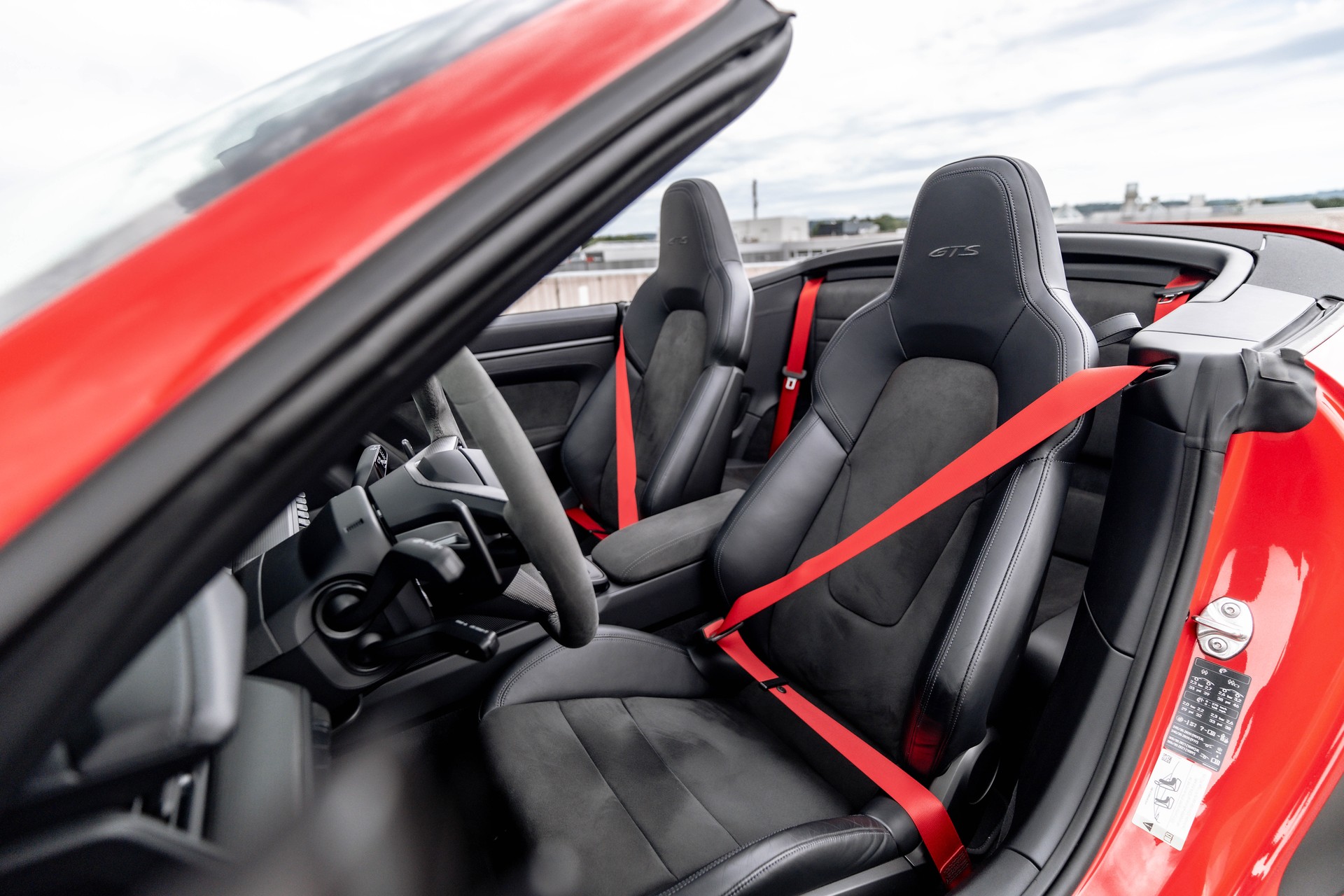 PORSCHE 911 Carrera GTS Cabriolet PDK * FRISCH AB MFK * LIEBHABERZUSTAND * NACHTSICHTASSISTENT * LIFTSYSTEM *-image-16
