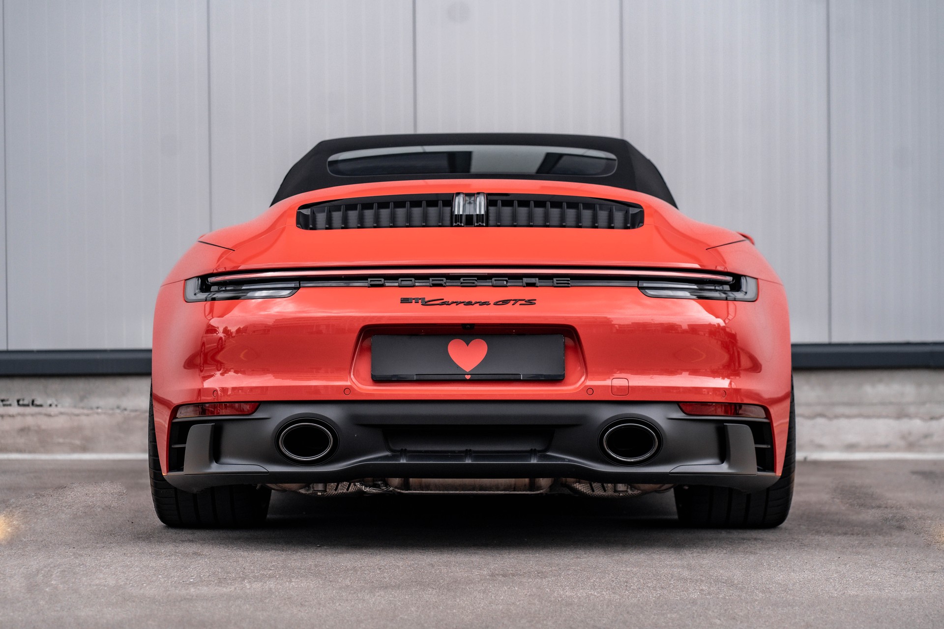 PORSCHE 911 Carrera GTS Cabriolet PDK * FRISCH AB MFK * LIEBHABERZUSTAND * NACHTSICHTASSISTENT * LIFTSYSTEM *-image-4