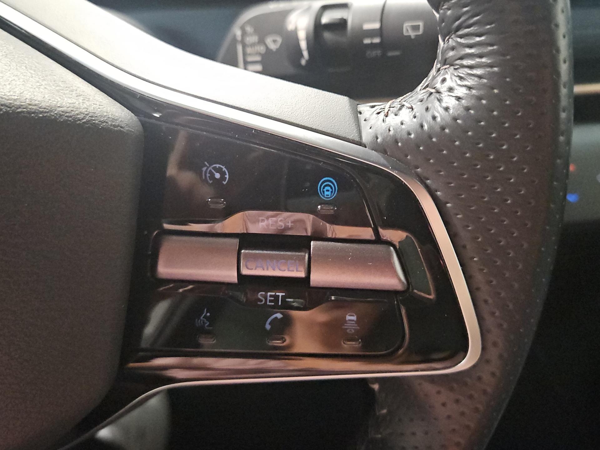 NISSAN Ariya 87 kWh e-4orce Evolve Allrad-image-15