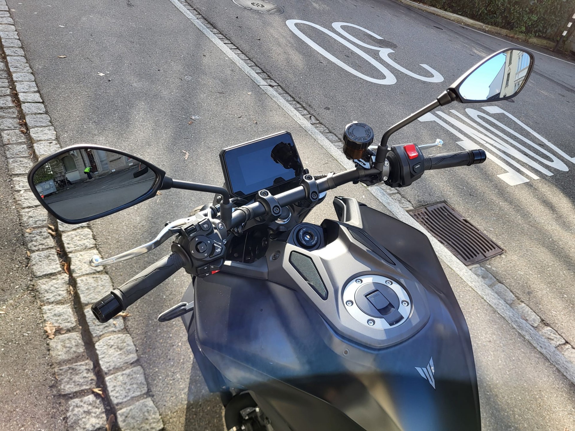 YAMAHA MT-09-image-5