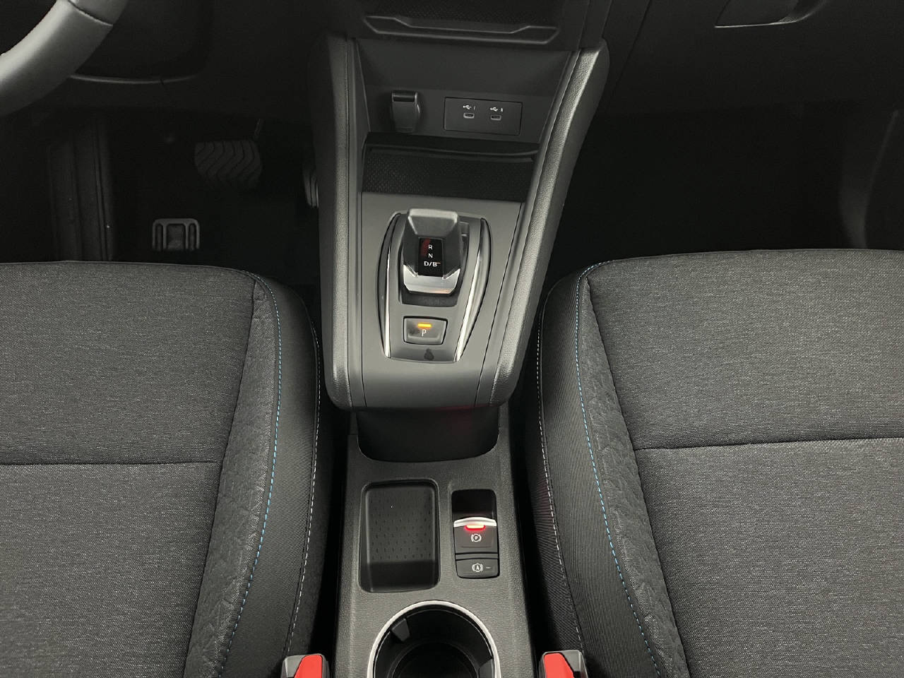 RENAULT Captur 1.8 E-Tech evolution-image-13