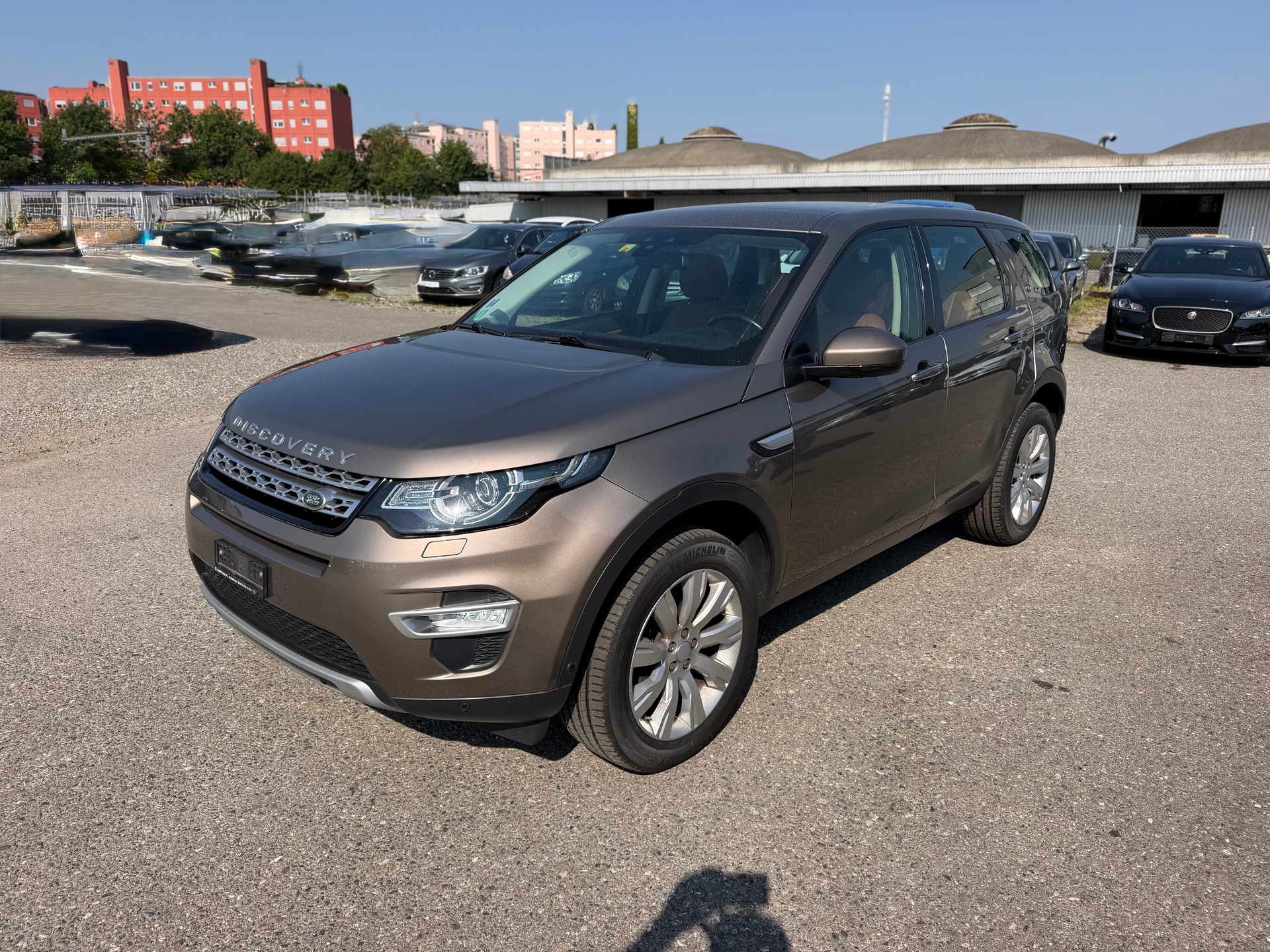 LAND ROVER Discovery Sport 2.0 TD4 SE AT9-image-0