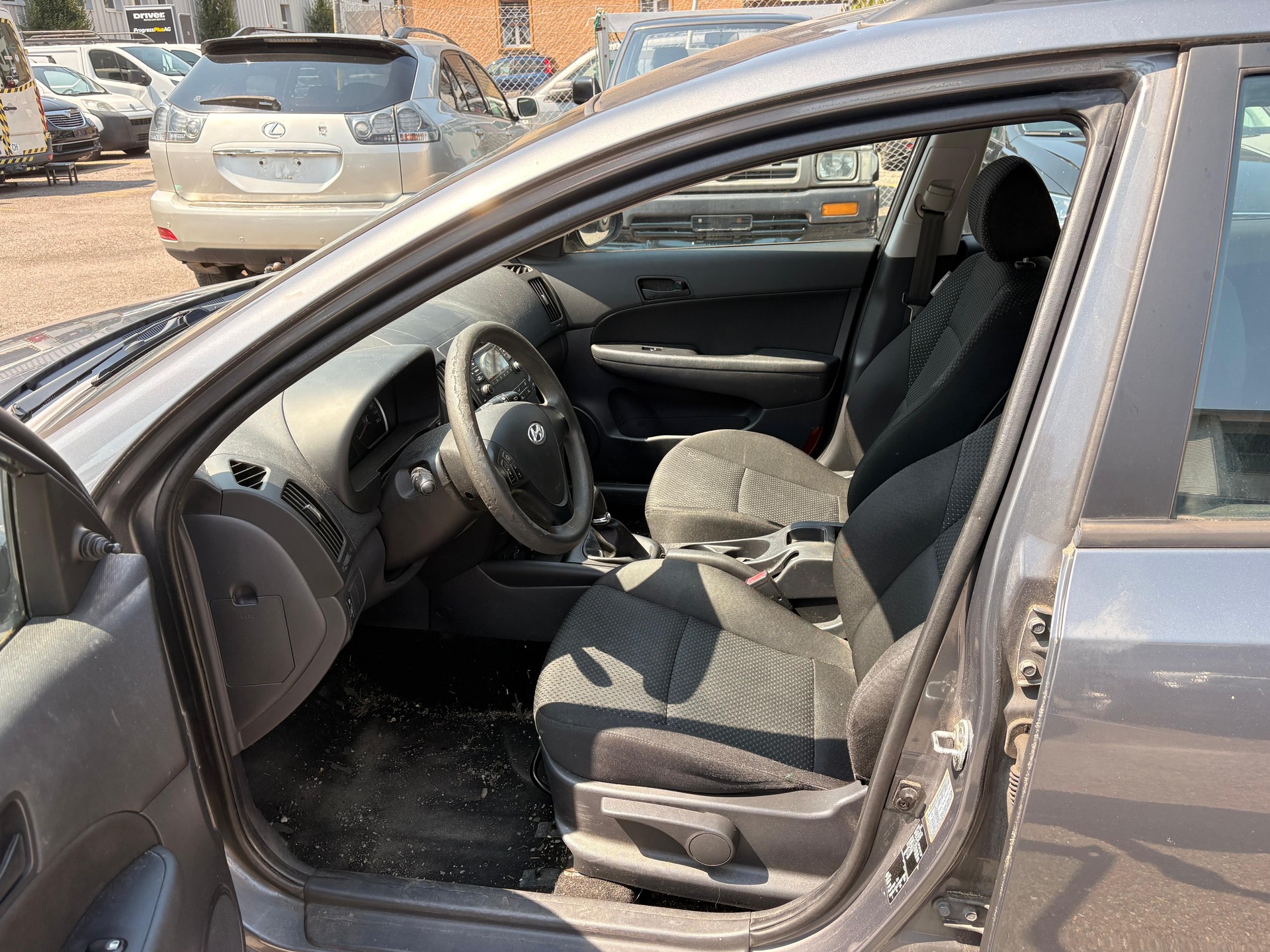 HYUNDAI i30 Wagon 1.4 Comfort-image-5