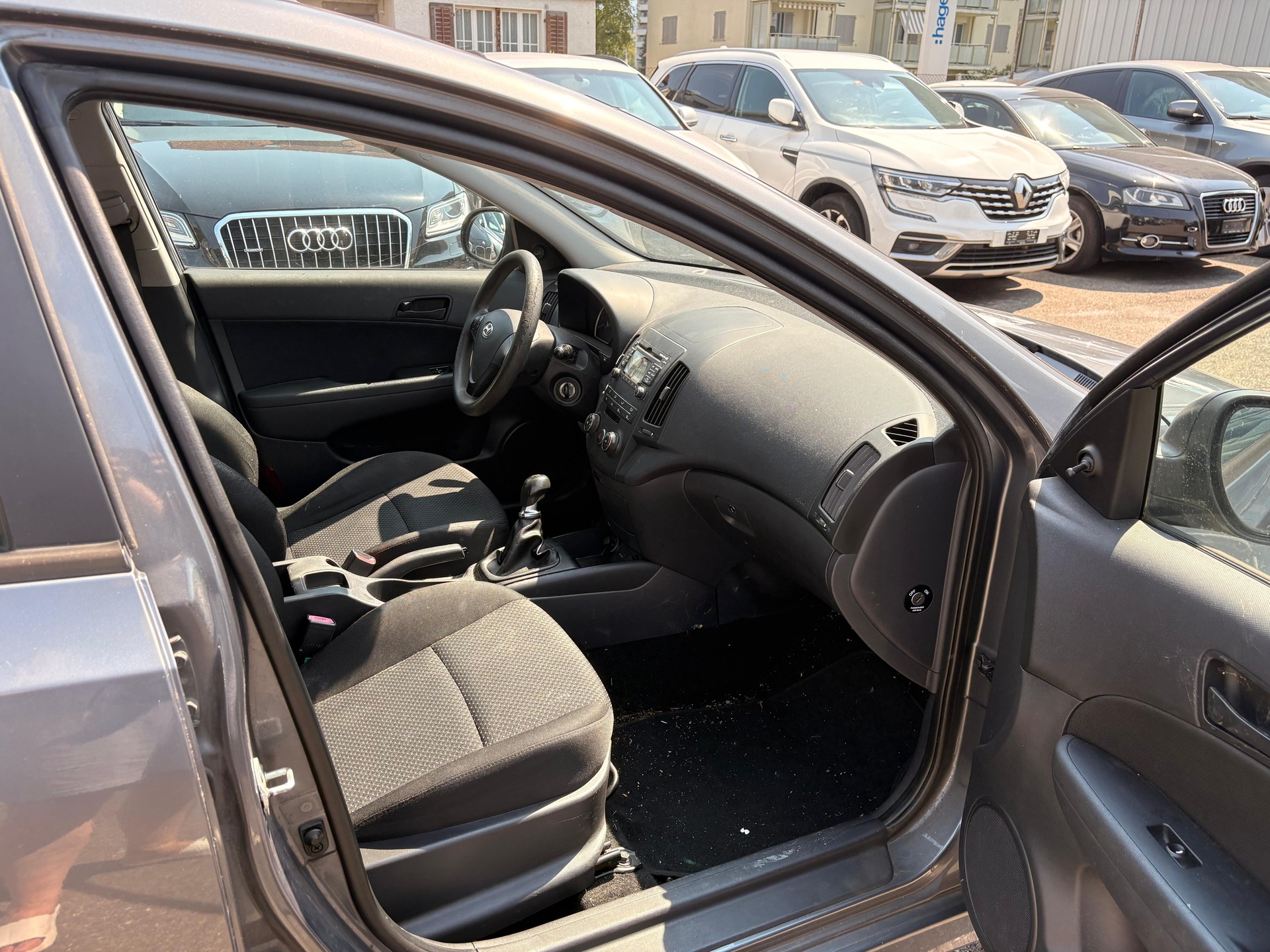 HYUNDAI i30 Wagon 1.4 Comfort-image-4