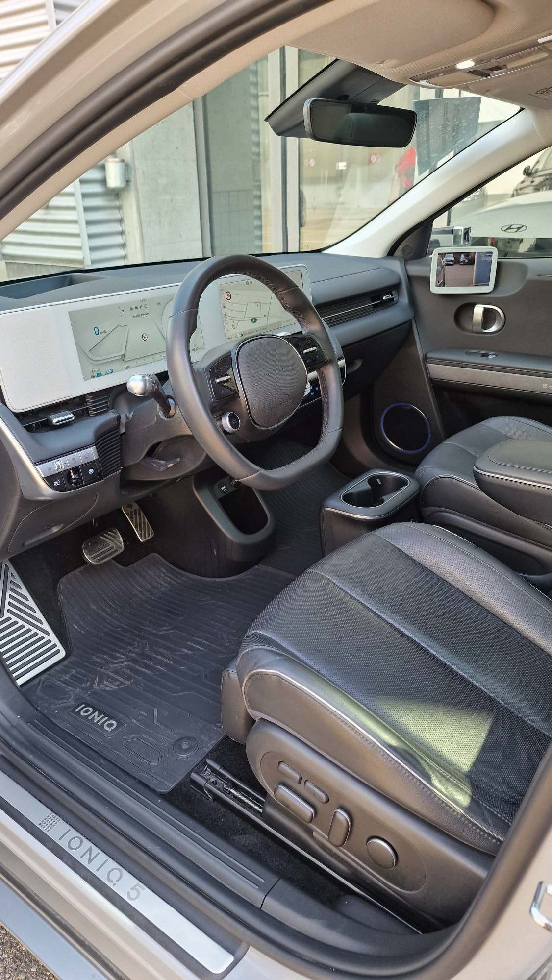 HYUNDAI Ioniq 5 77,4 kWh Vertex 4WD-image-8