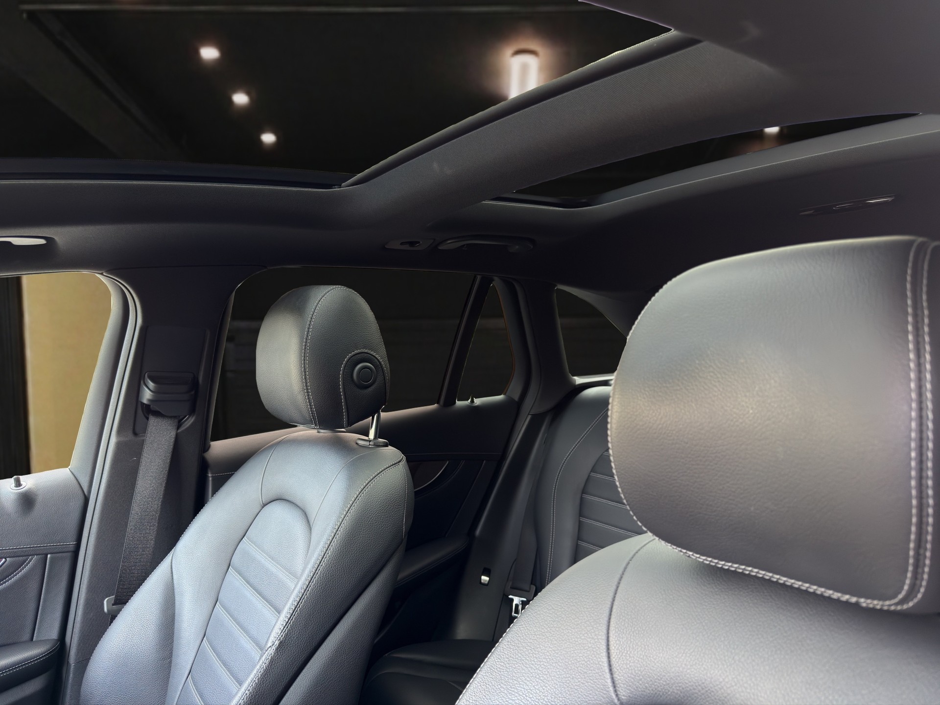MERCEDES-BENZ GLC 250 d Exclusive 4m-image-9