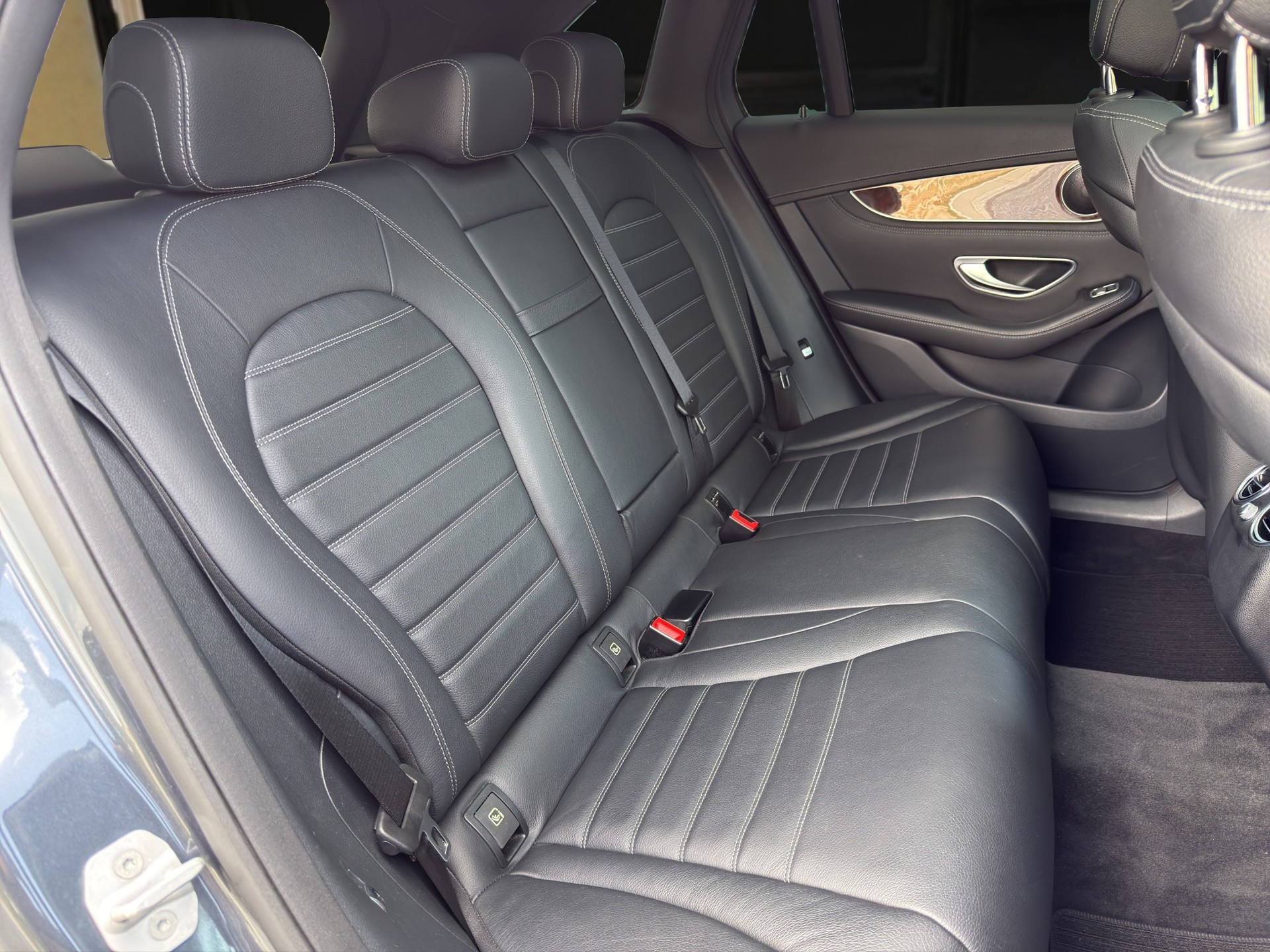 MERCEDES-BENZ GLC 250 d Exclusive 4m-image-13