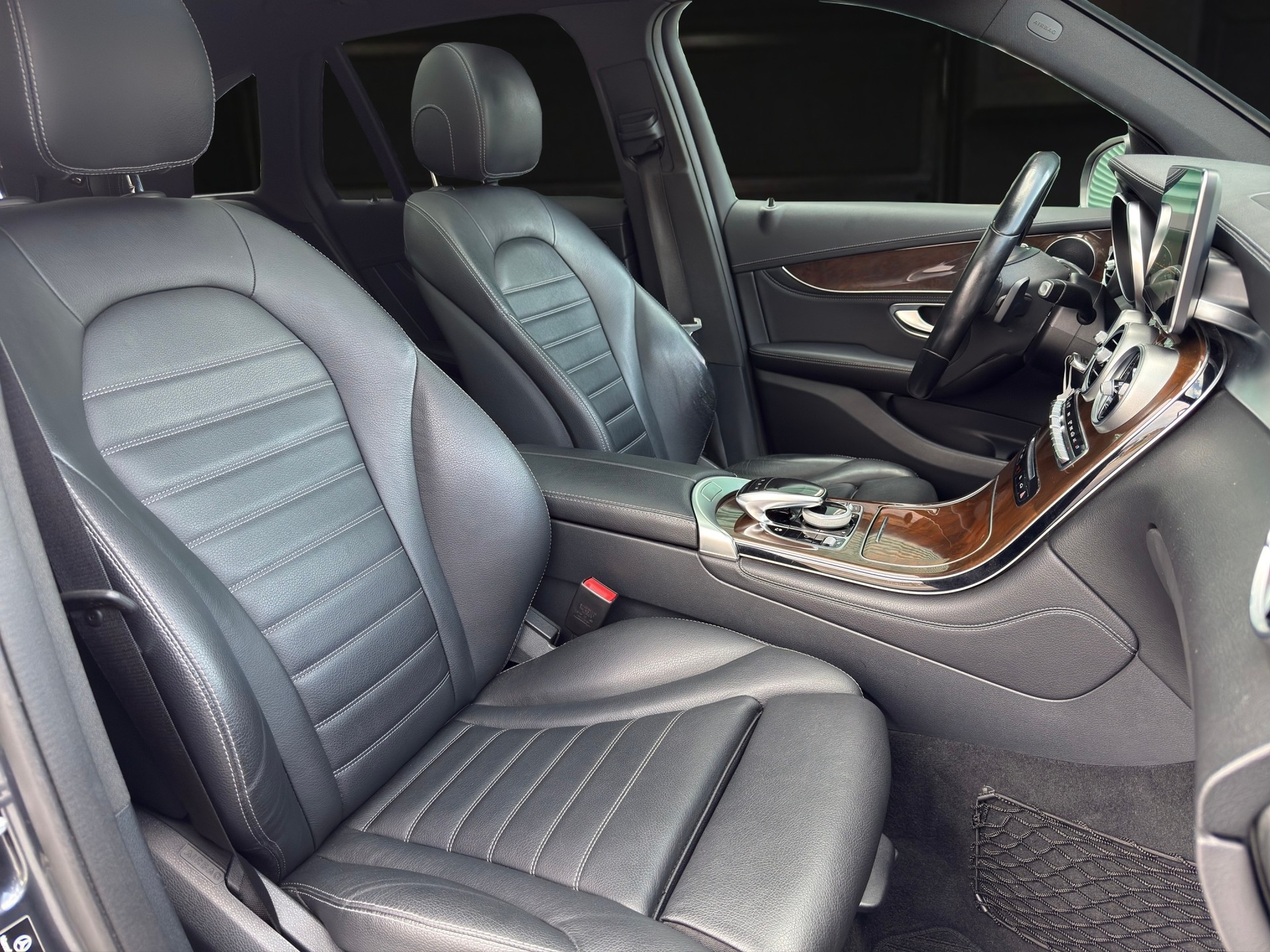 MERCEDES-BENZ GLC 250 d Exclusive 4m-image-10