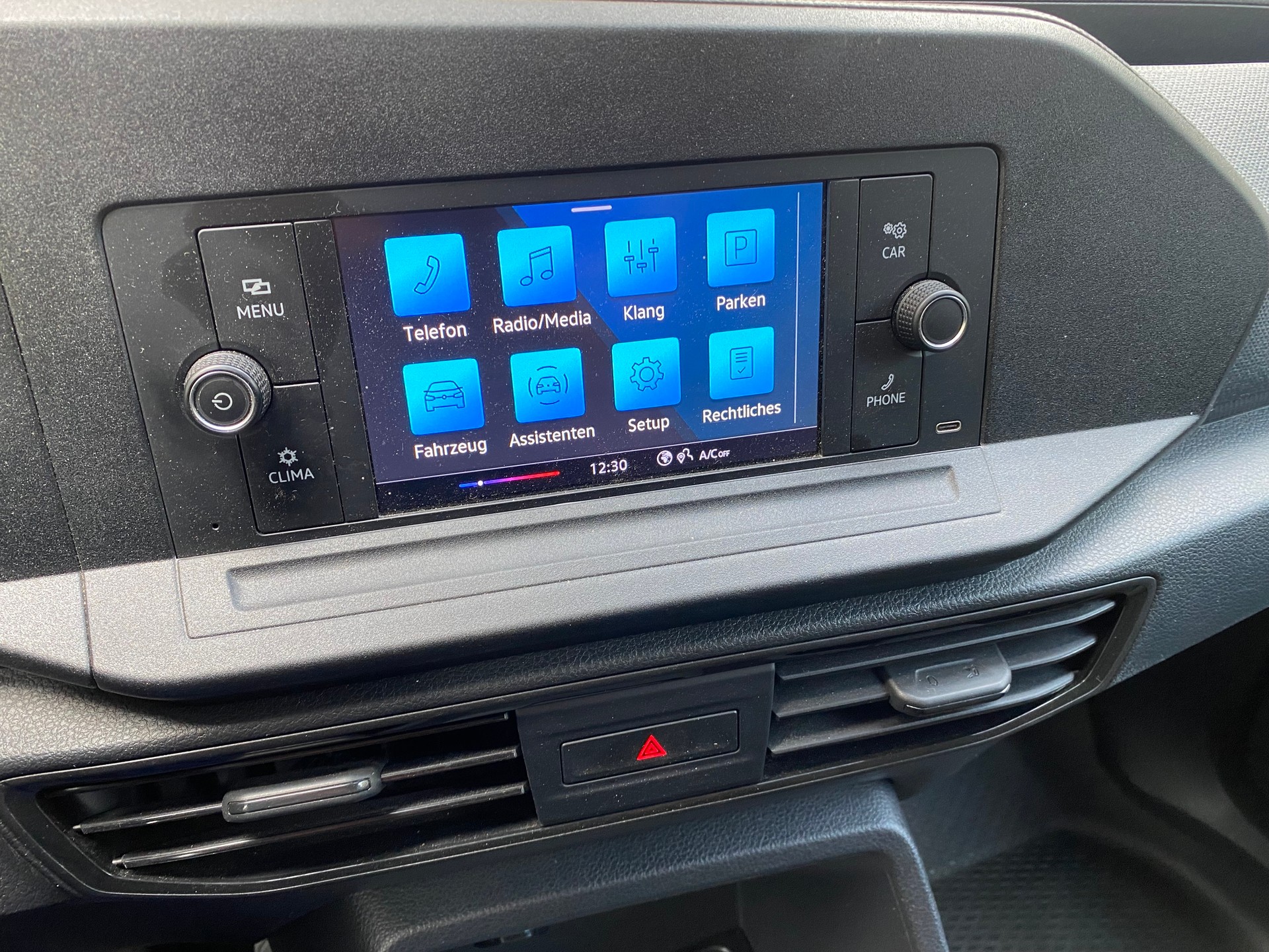 VW Caddy Cargo 2.0TDI 4Motion-image-3