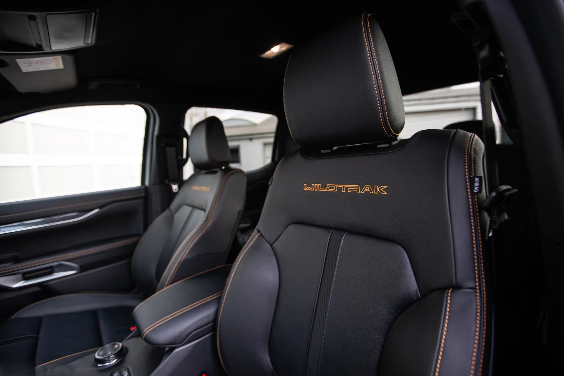 FORD Ranger Wildtrak 2.0 Eco Blue e-4WD Automat-image-7