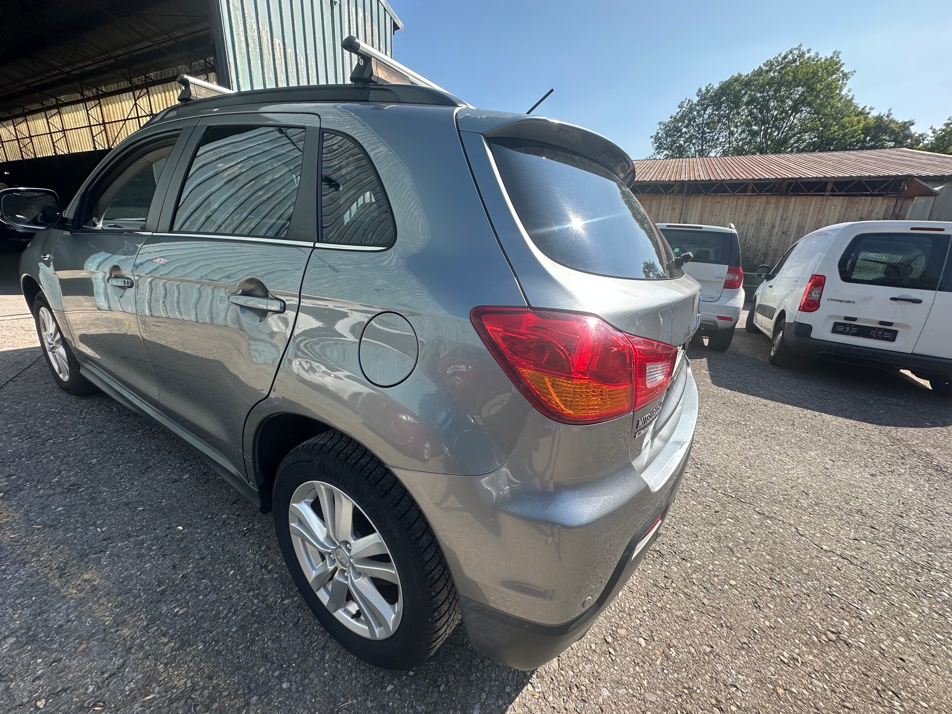 MITSUBISHI ASX 1.8 DID Navigator 4WD-image-5
