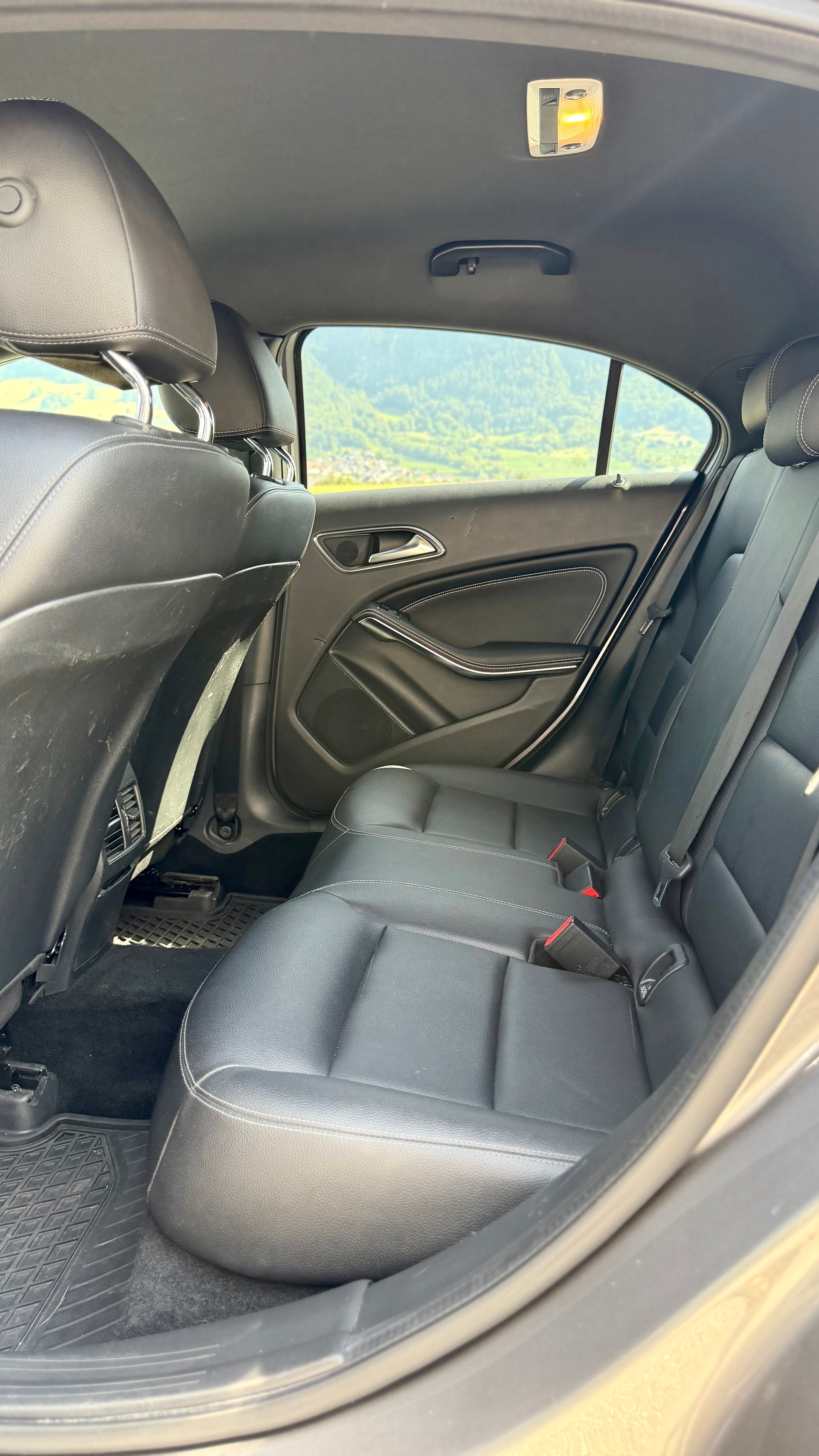 MERCEDES-BENZ A 220 Style 4Matic 7G-DCT-image-15