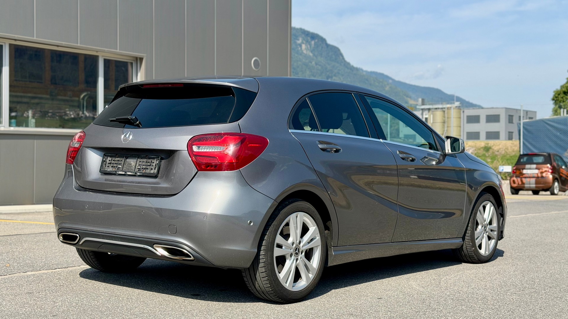 MERCEDES-BENZ A 220 Style 4Matic 7G-DCT-image-4