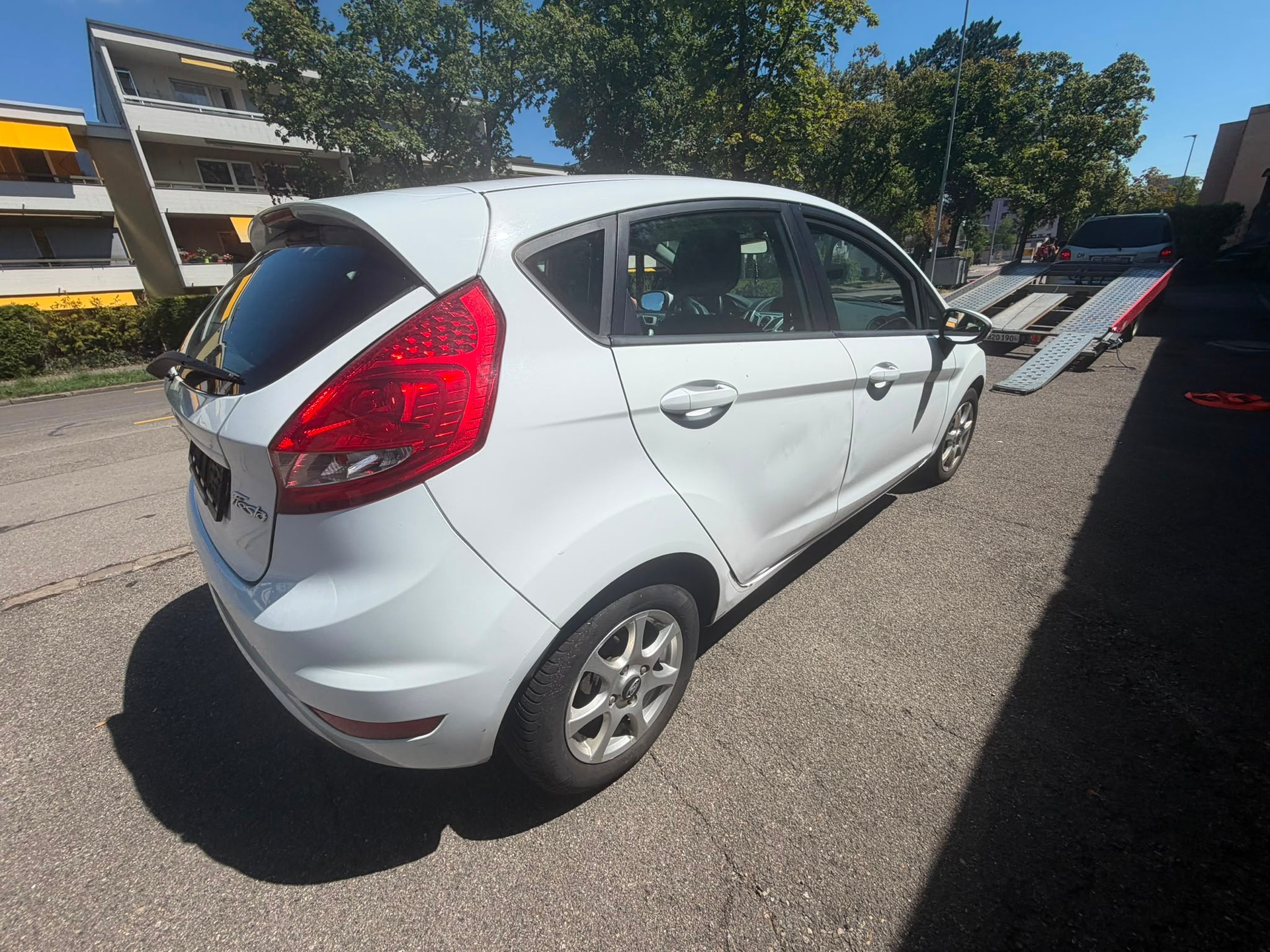 FORD Fiesta 1.6 16V TDCi Trend-image-8