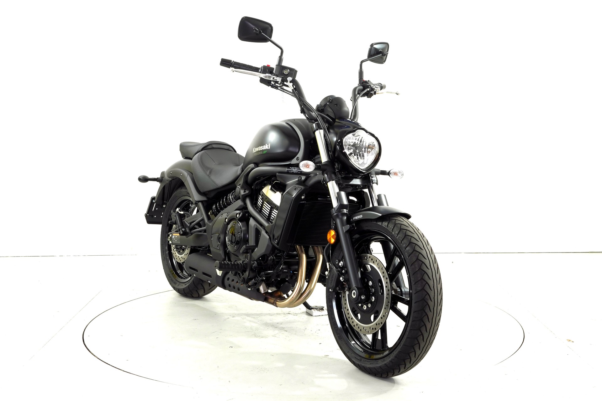 KAWASAKI Vulcan S-showroom-element-1