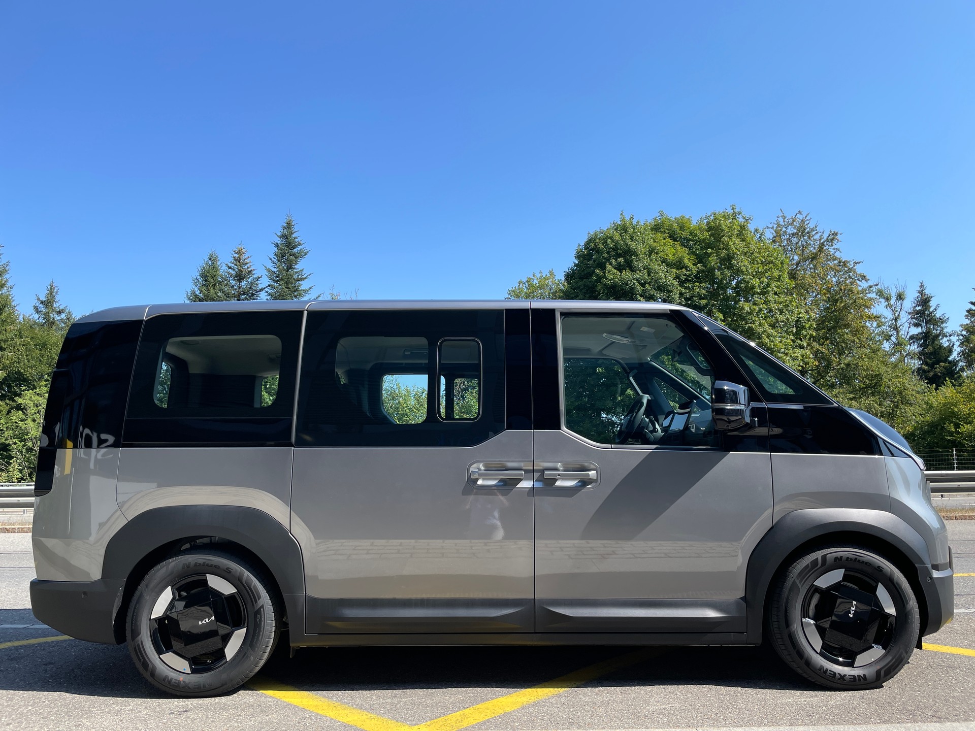 KIA PV5 71.2 kWh Elite mit AHK-image-3