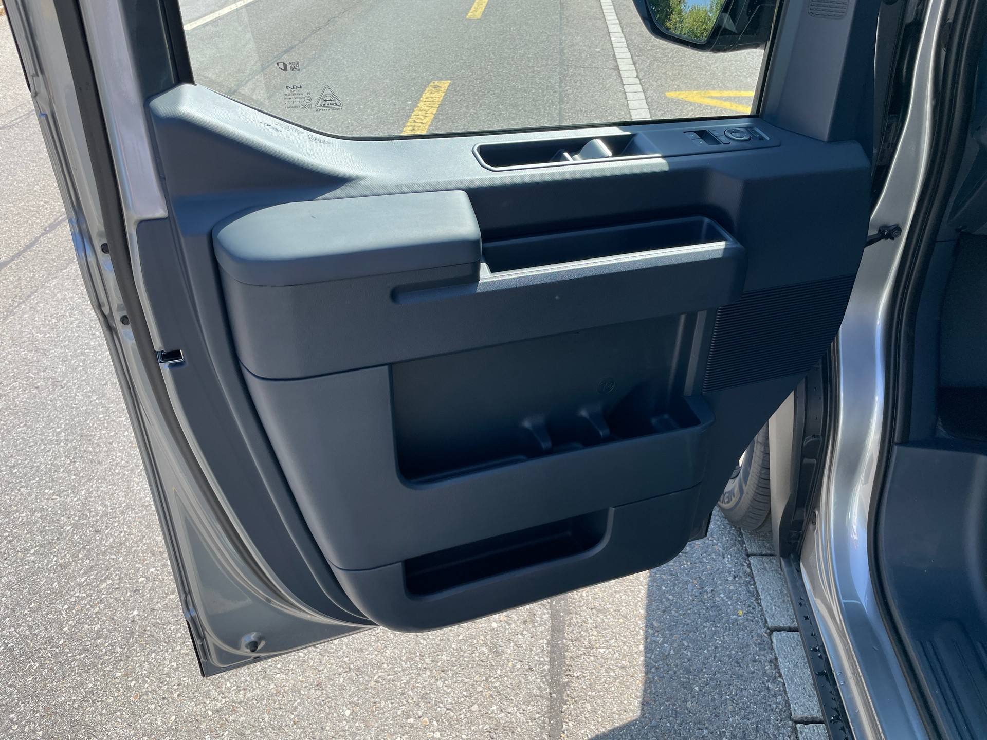 KIA PV5 71.2 kWh Elite mit AHK-image-14