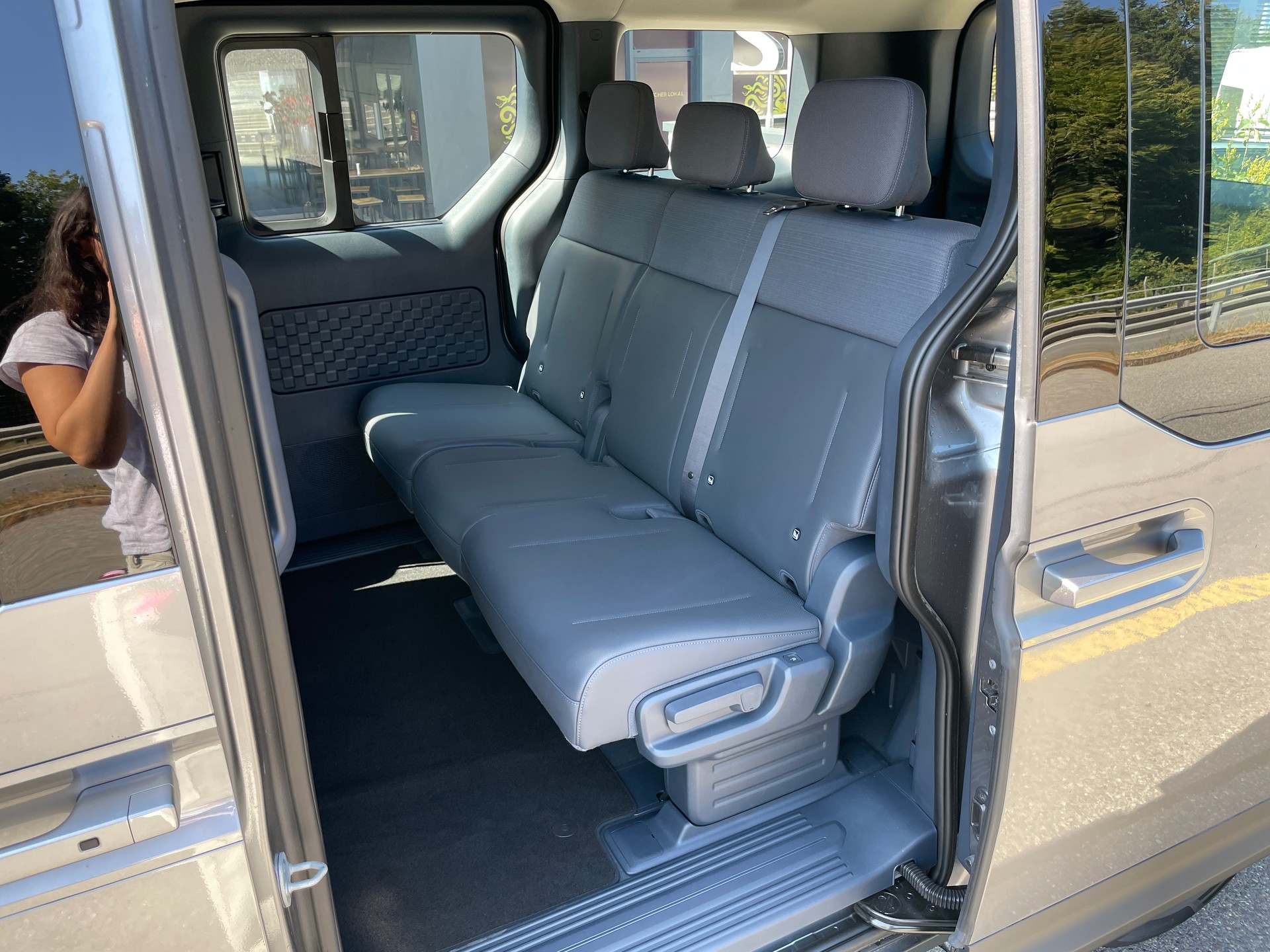 KIA PV5 71.2 kWh Elite mit AHK-image-17