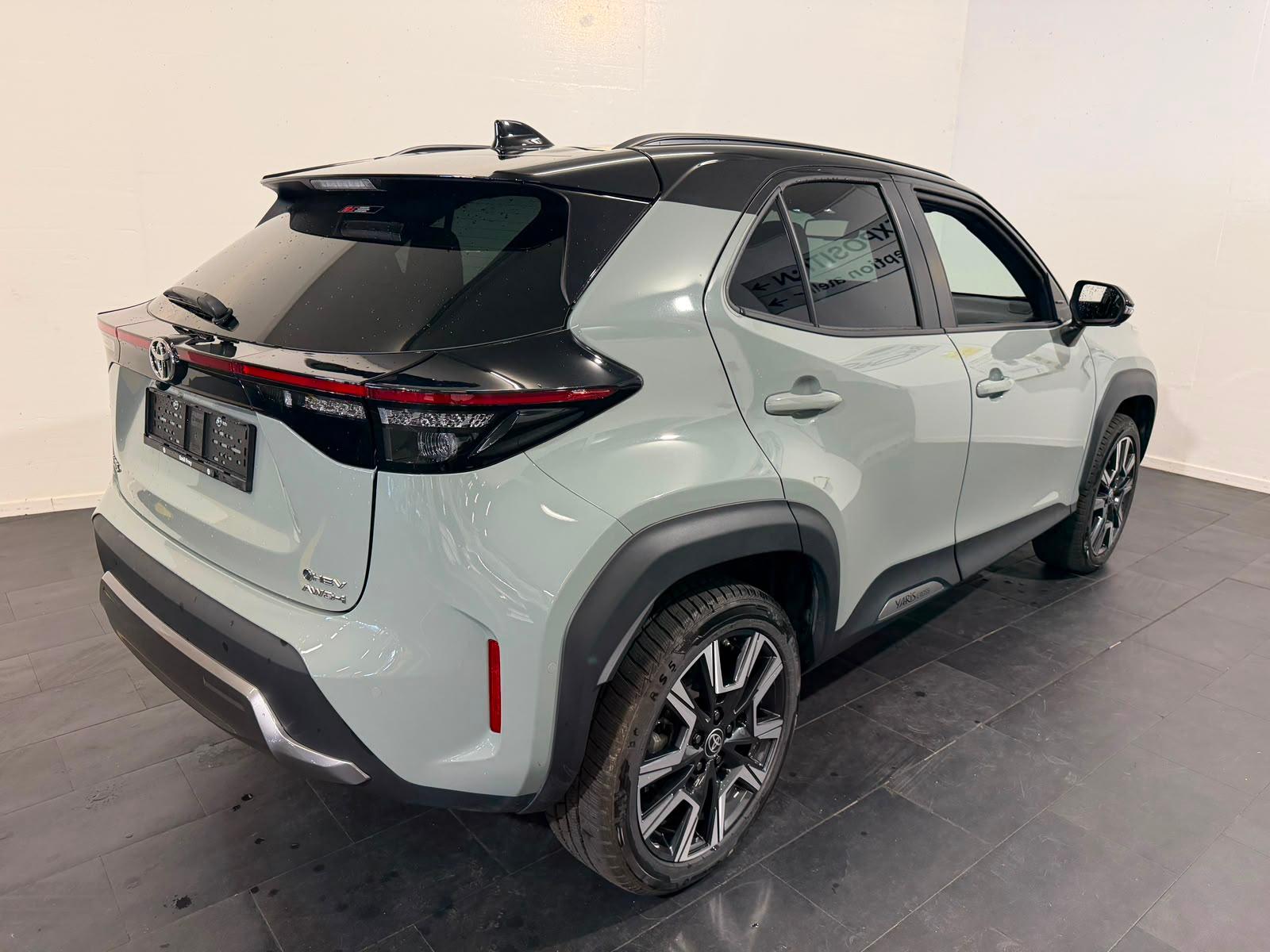 TOYOTA Yaris Cross 1.5 VVT-i HSD Premiere Edition AWD-i-image-1