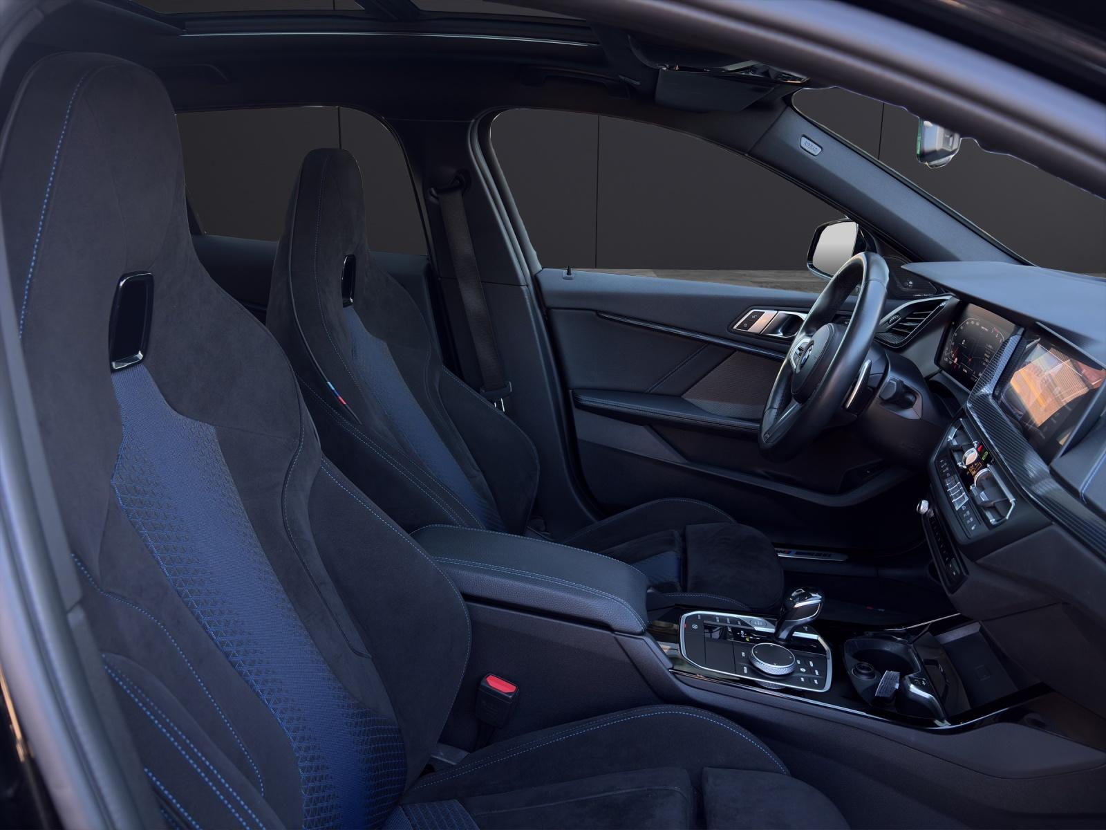 BMW M135i xDrive-image-10