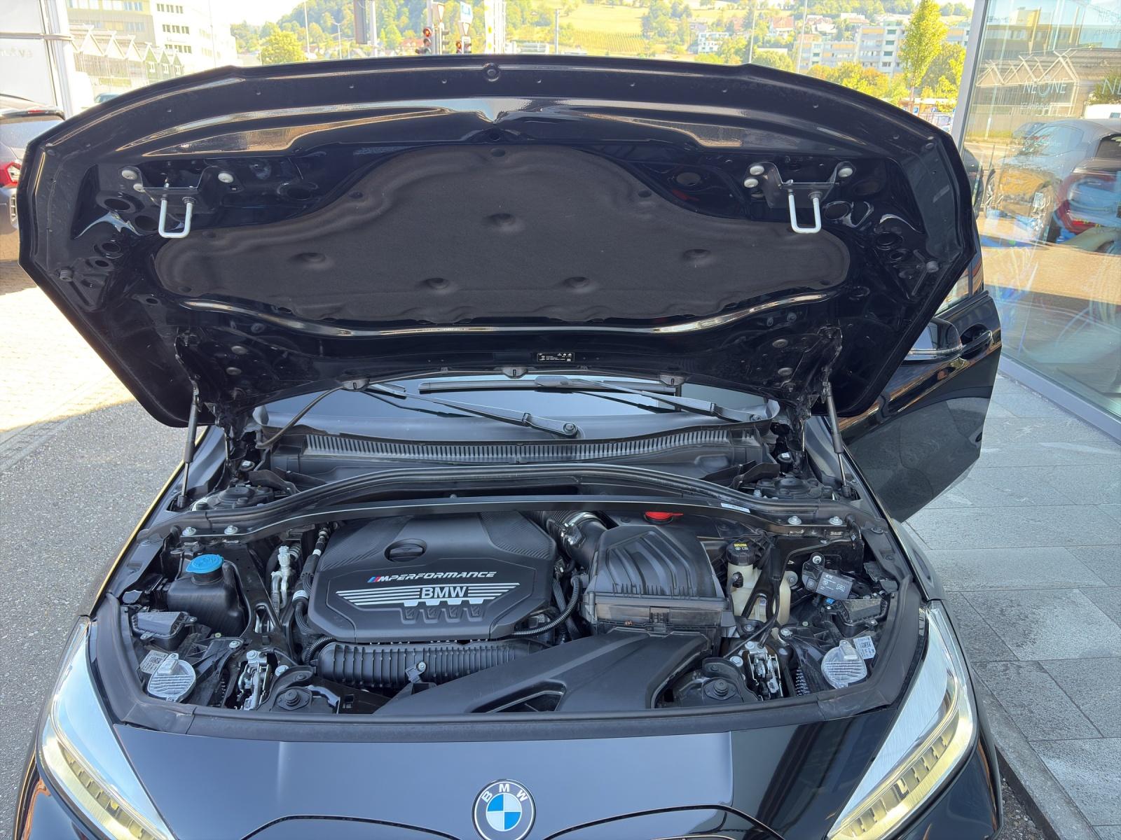 BMW M135i xDrive-image-19