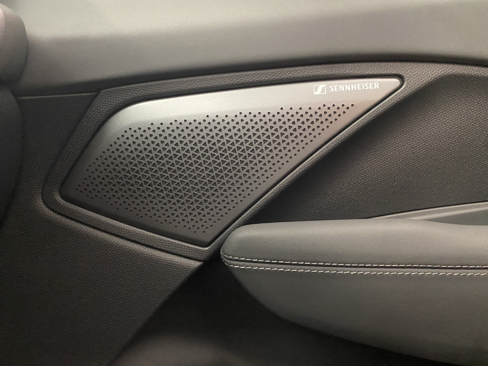 CUPRA Terramar 2.0 TSI DSG 4Drive VZ-image-12