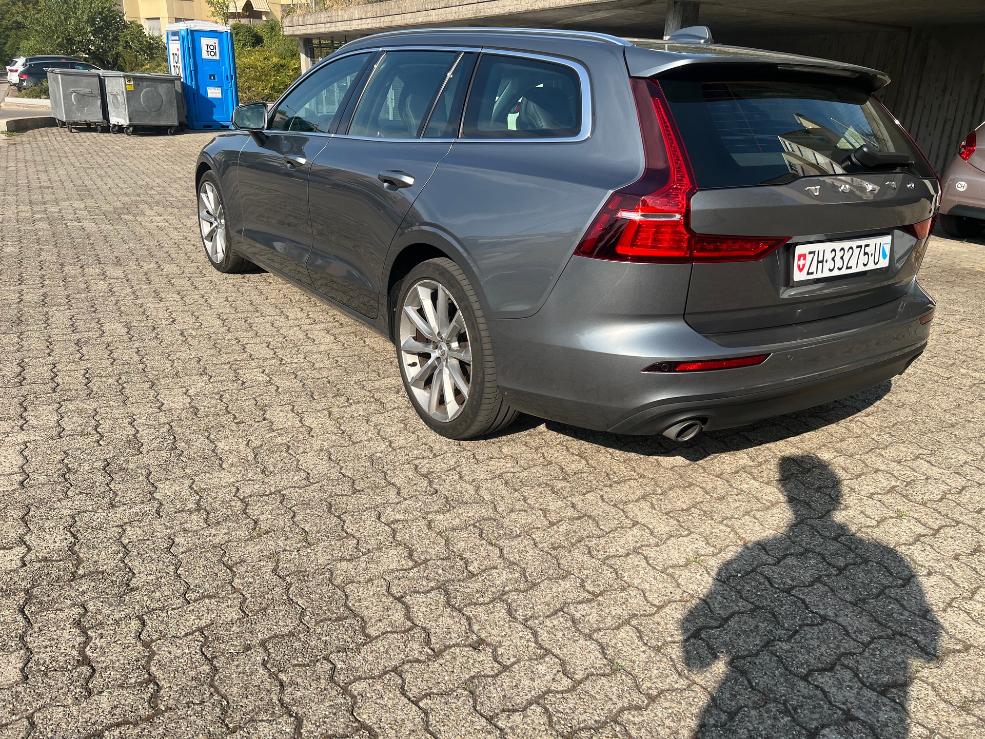 VOLVO V60 D4 AWD R-Design Geartronic-image-4