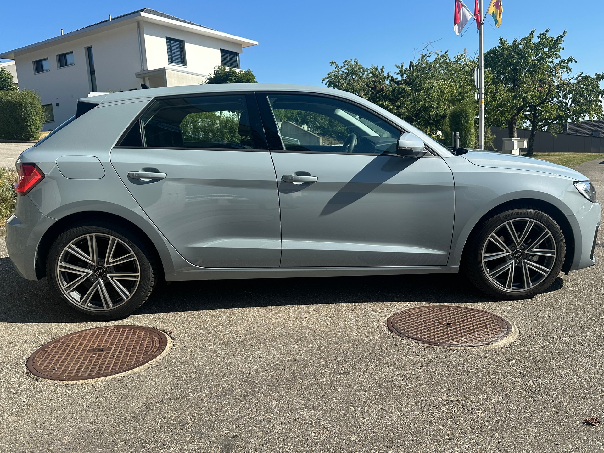 AUDI A1 Sportback 30 TFSI Attraction S-tronic-image-5