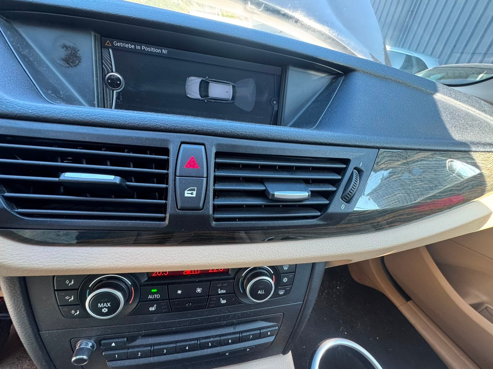 BMW X1 xDrive 23d Steptronic-image-15