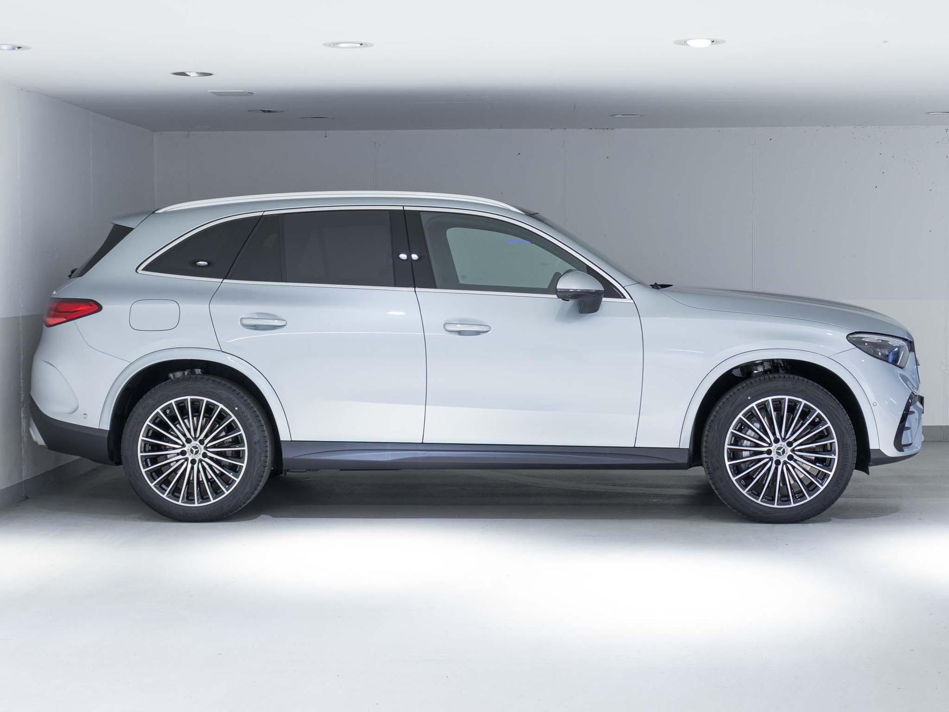MERCEDES-BENZ GLC 220 d 4MATIC-image-1