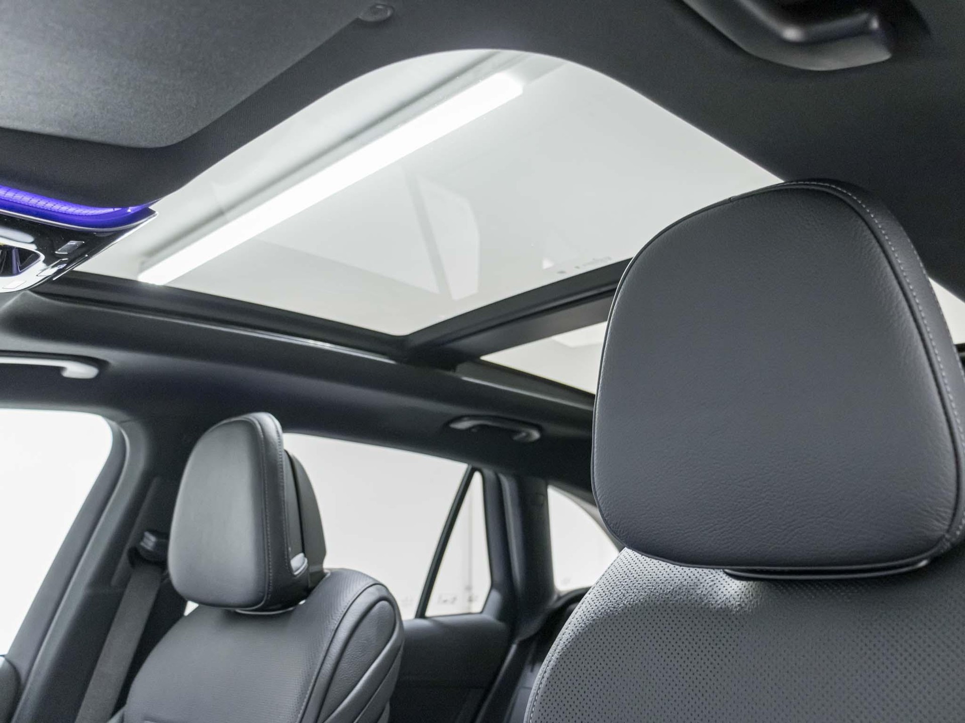 MERCEDES-BENZ GLC 220 d 4MATIC-image-8
