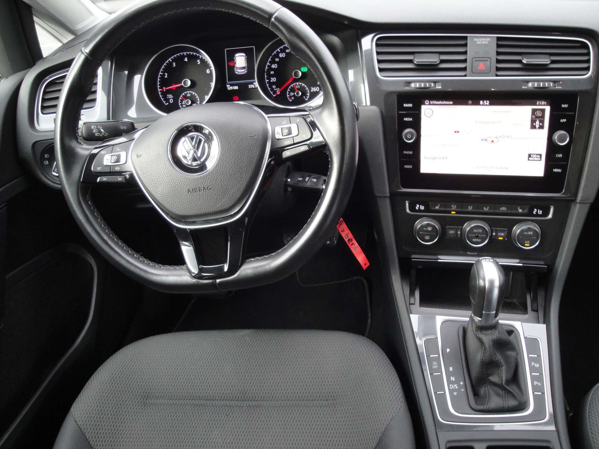 VW Golf 1.0 TSI Comfort-image-11