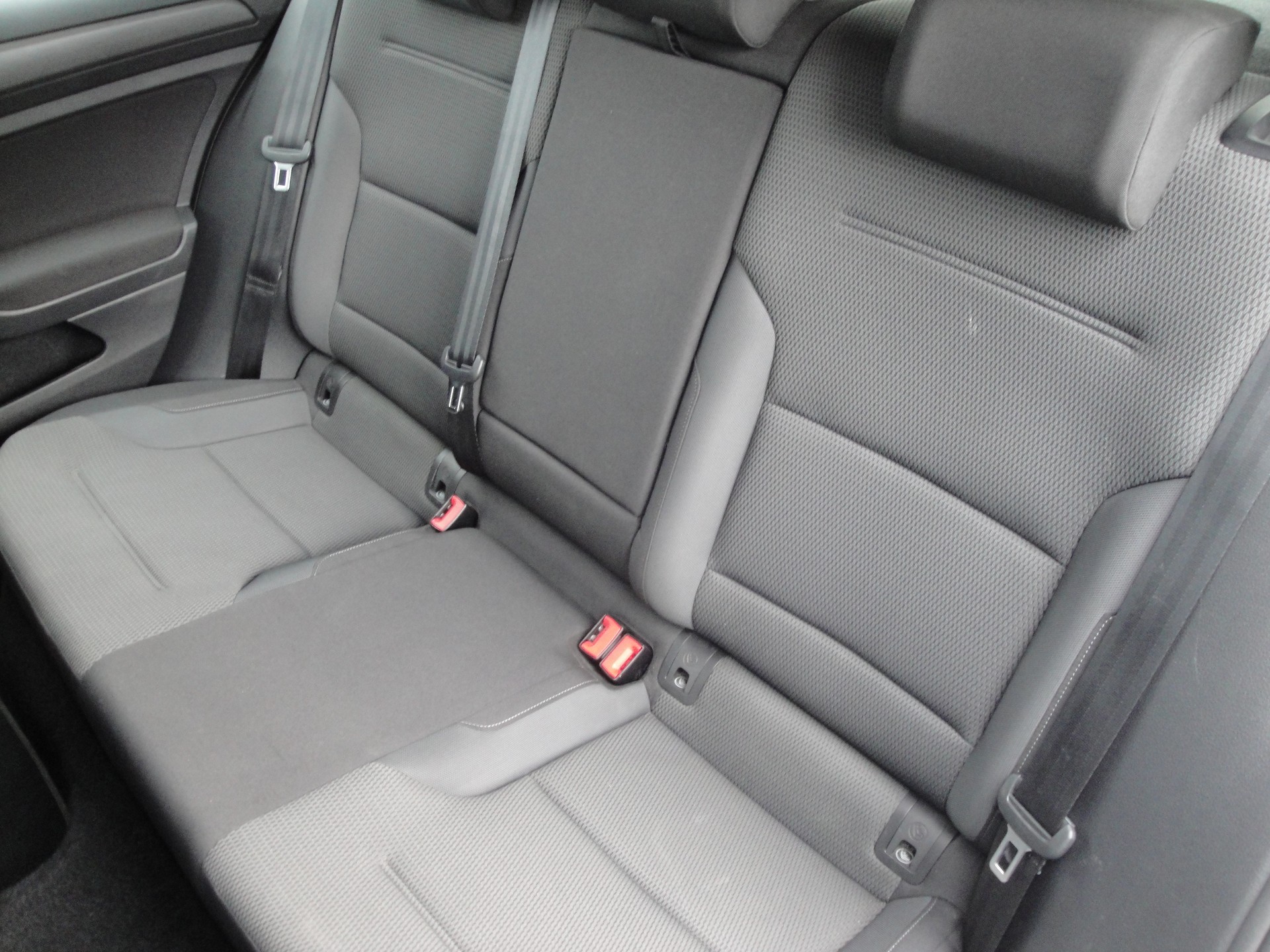 VW Golf 1.0 TSI Comfort-image-7