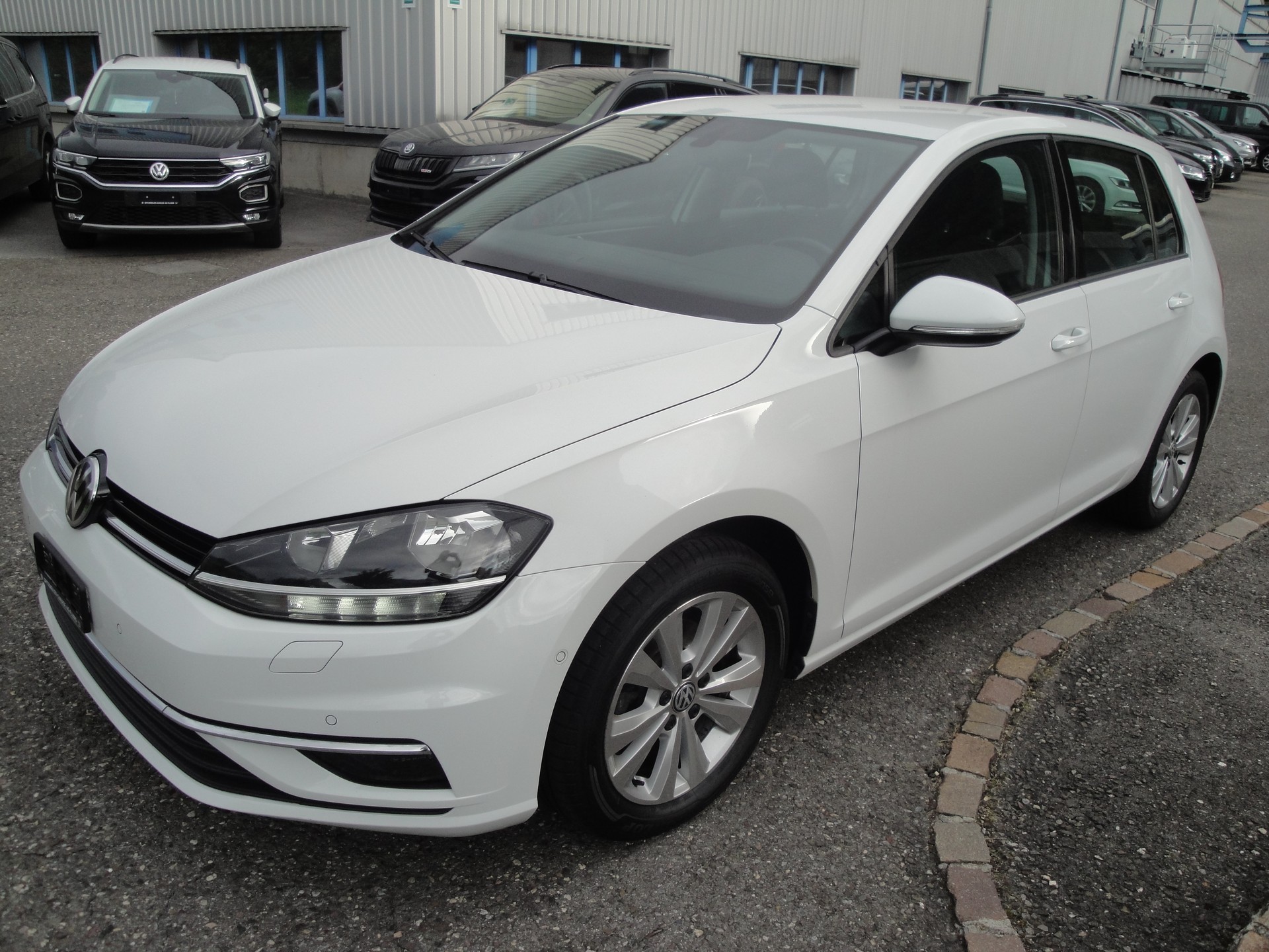 VW Golf 1.0 TSI Comfort-image-0