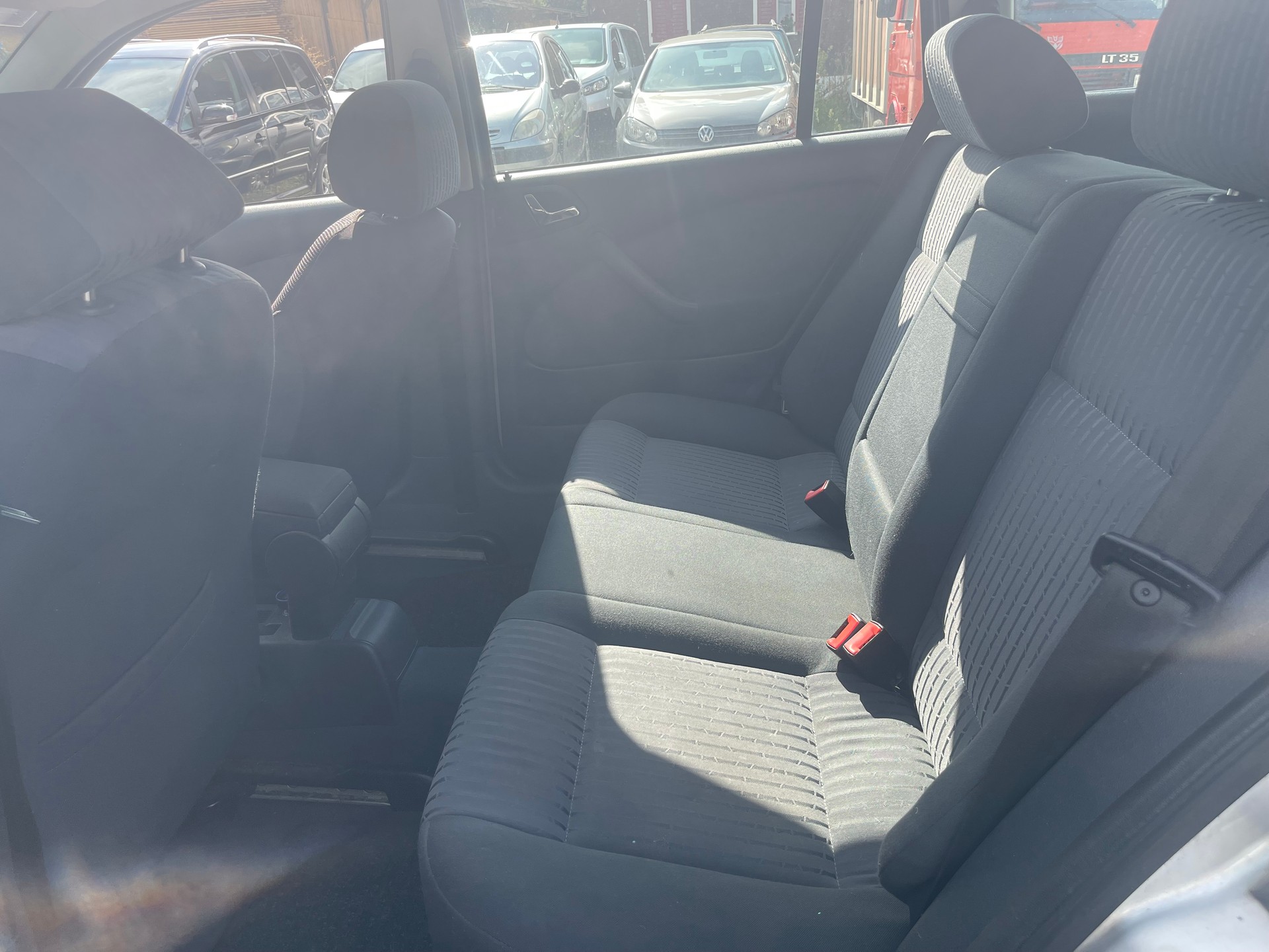 SKODA Octavia 2.0 Elegance-image-7