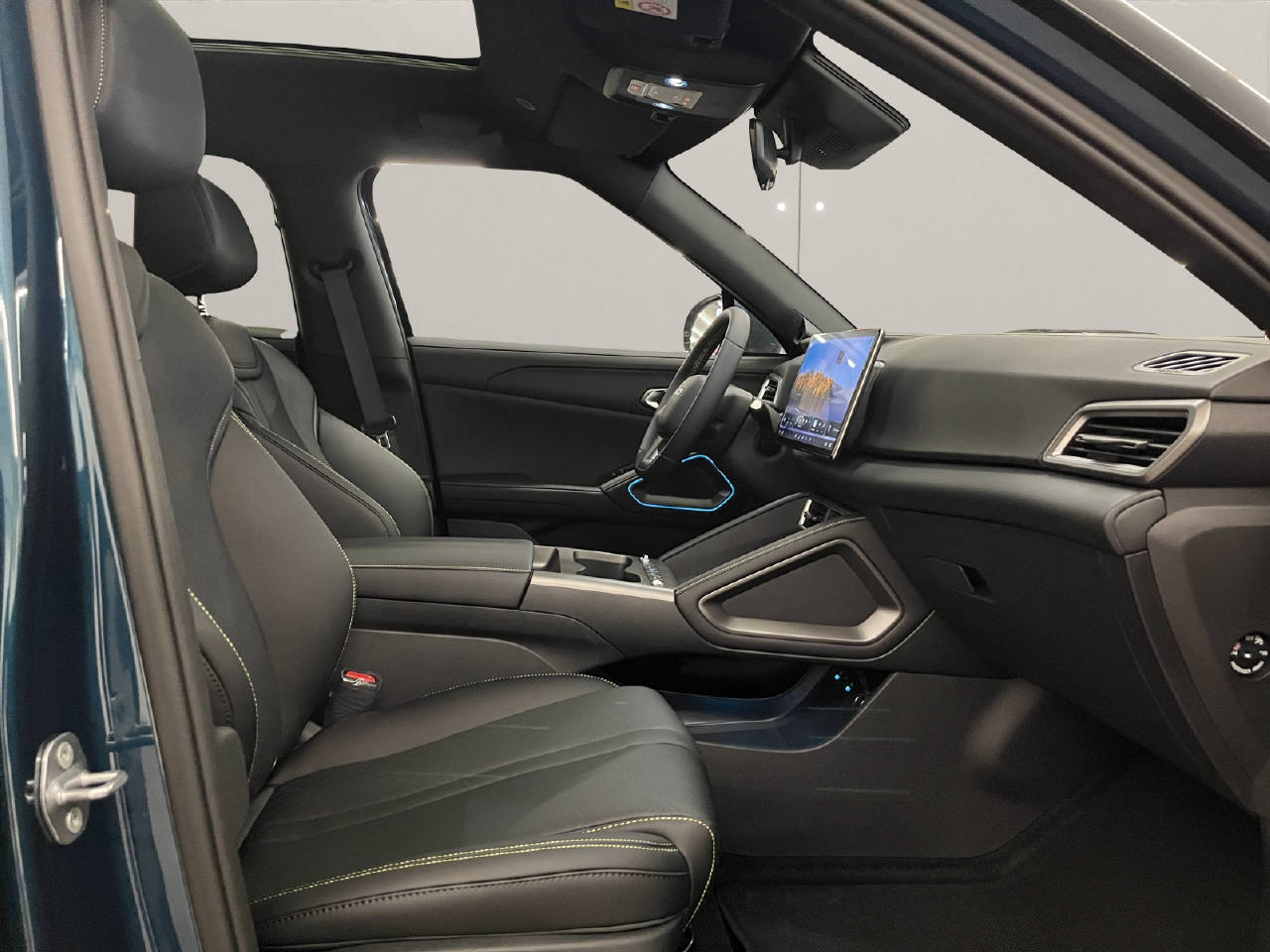 BYD Atto 2 DM-i Boost-image-14