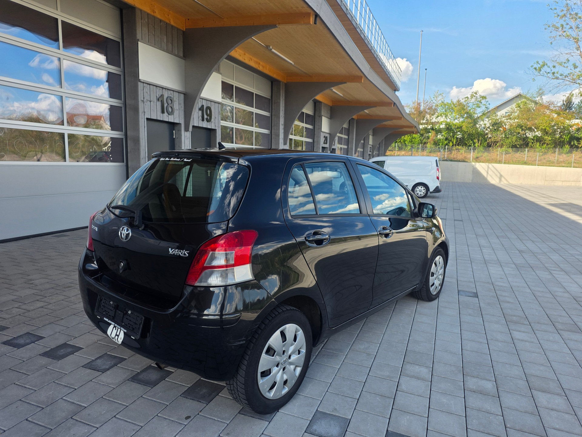 TOYOTA Yaris 1.33 Look Multimode-image-5