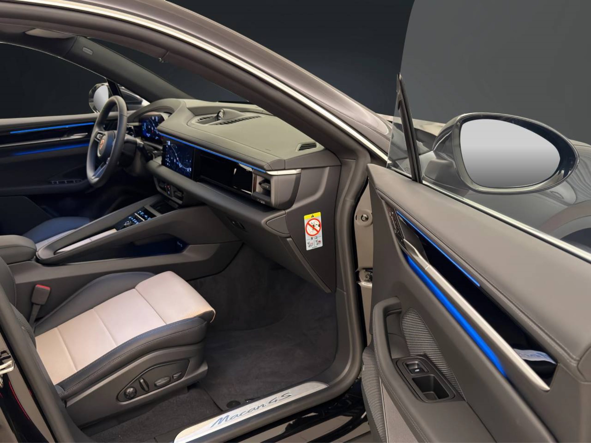 PORSCHE Macan 4S-image-19