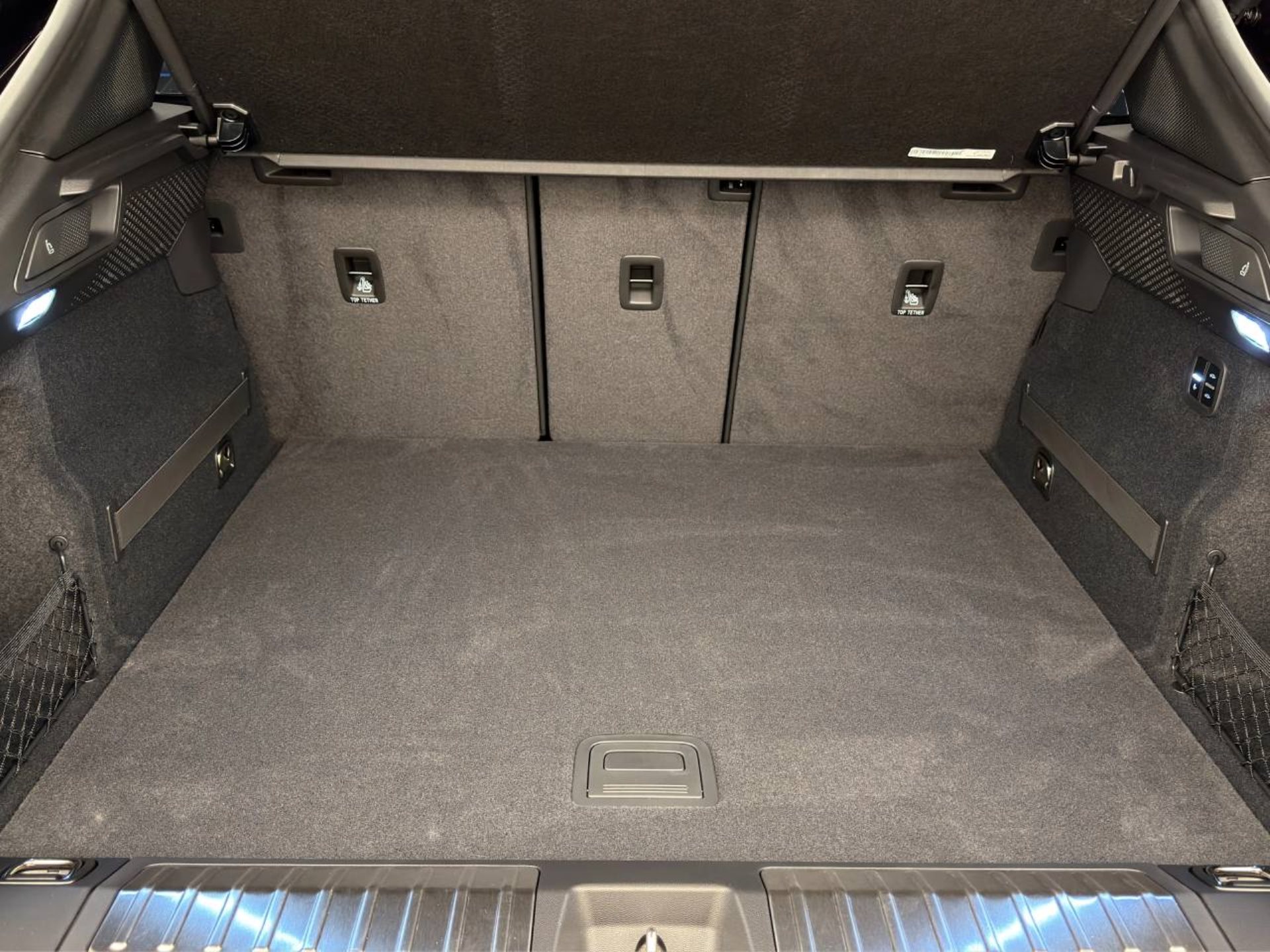 PORSCHE Macan 4S-image-12