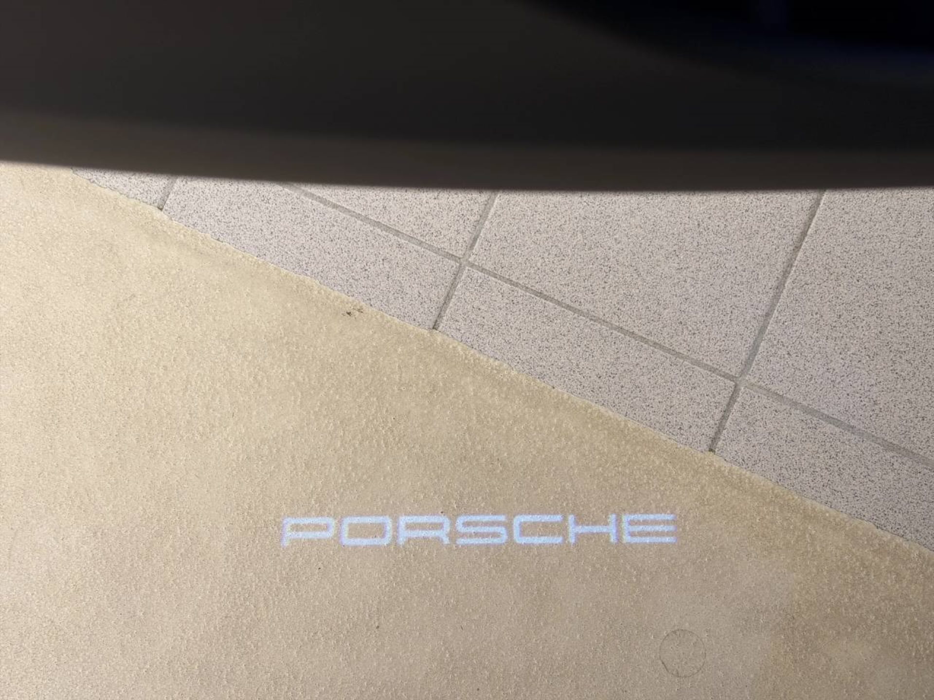 PORSCHE Macan 4S-image-23