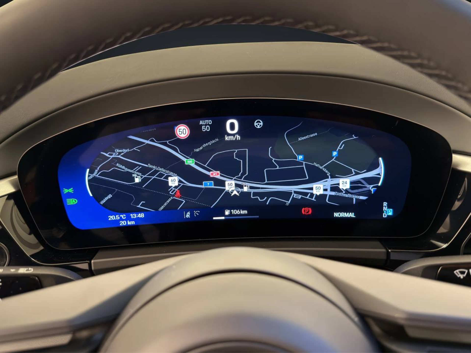 PORSCHE Macan 4S-image-14