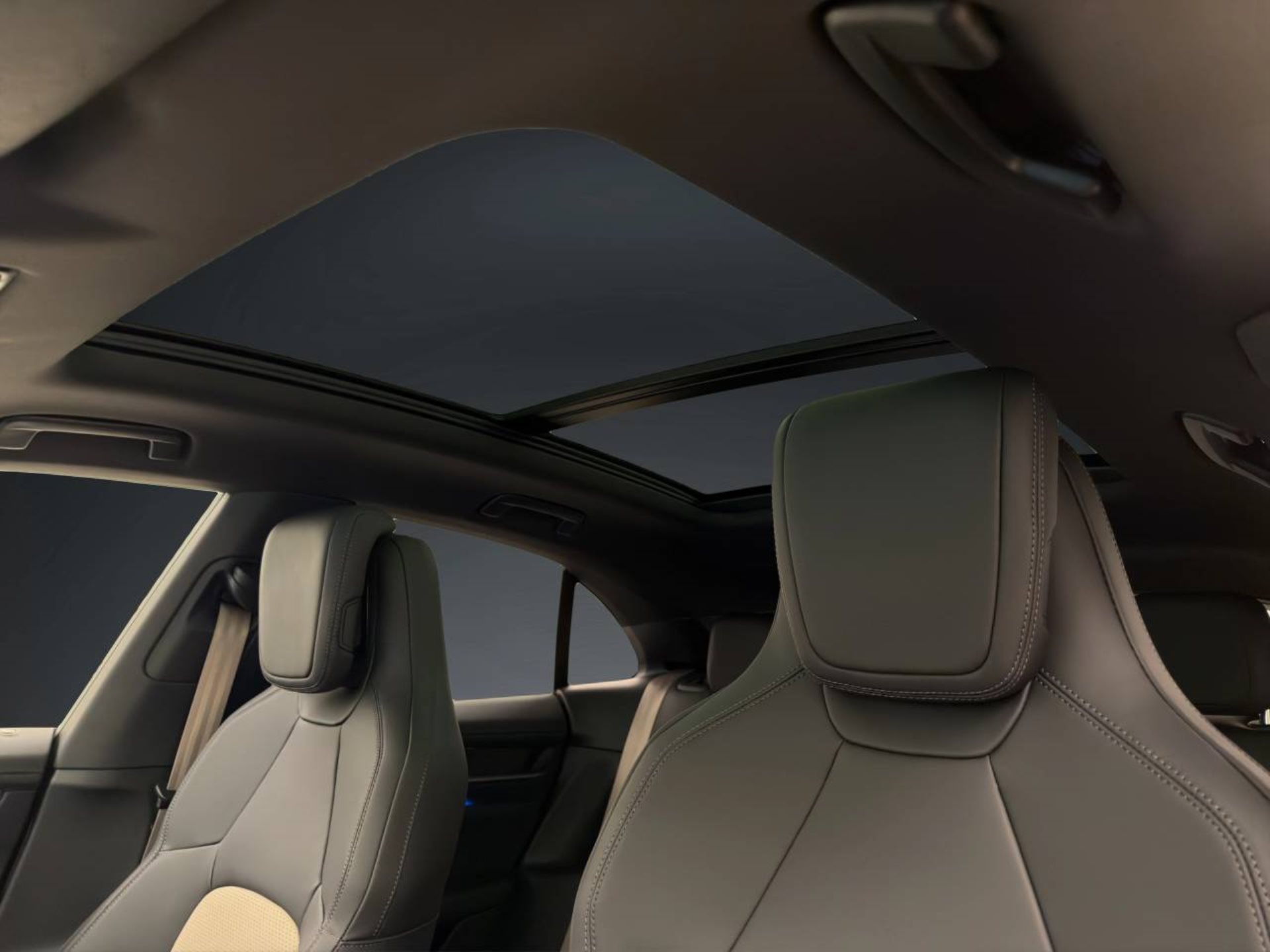 PORSCHE Macan 4S-image-17
