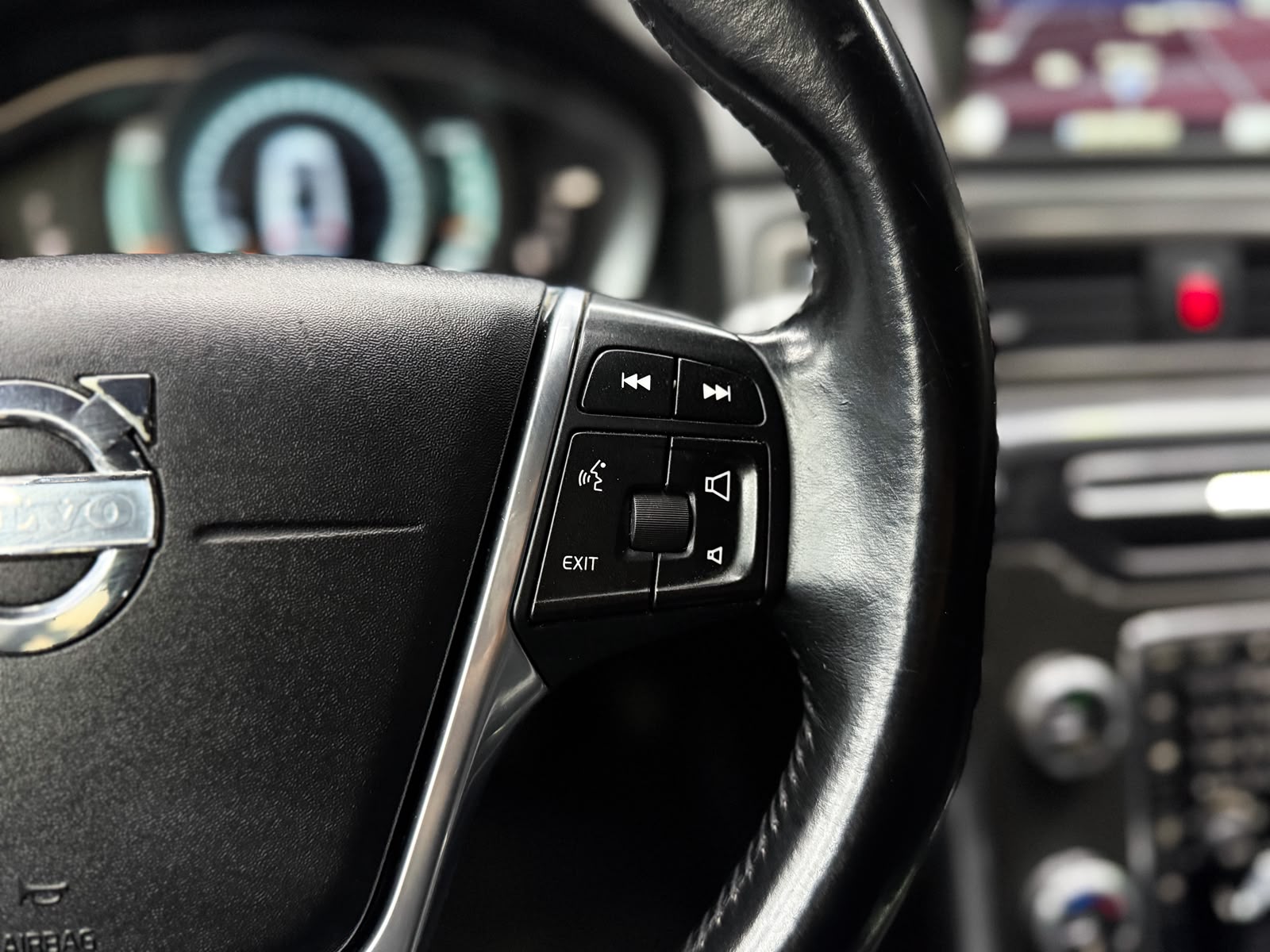 VOLVO XC70 D5 AWD *AHK* Kinetic Dynamic Edition Geartronic-image-13