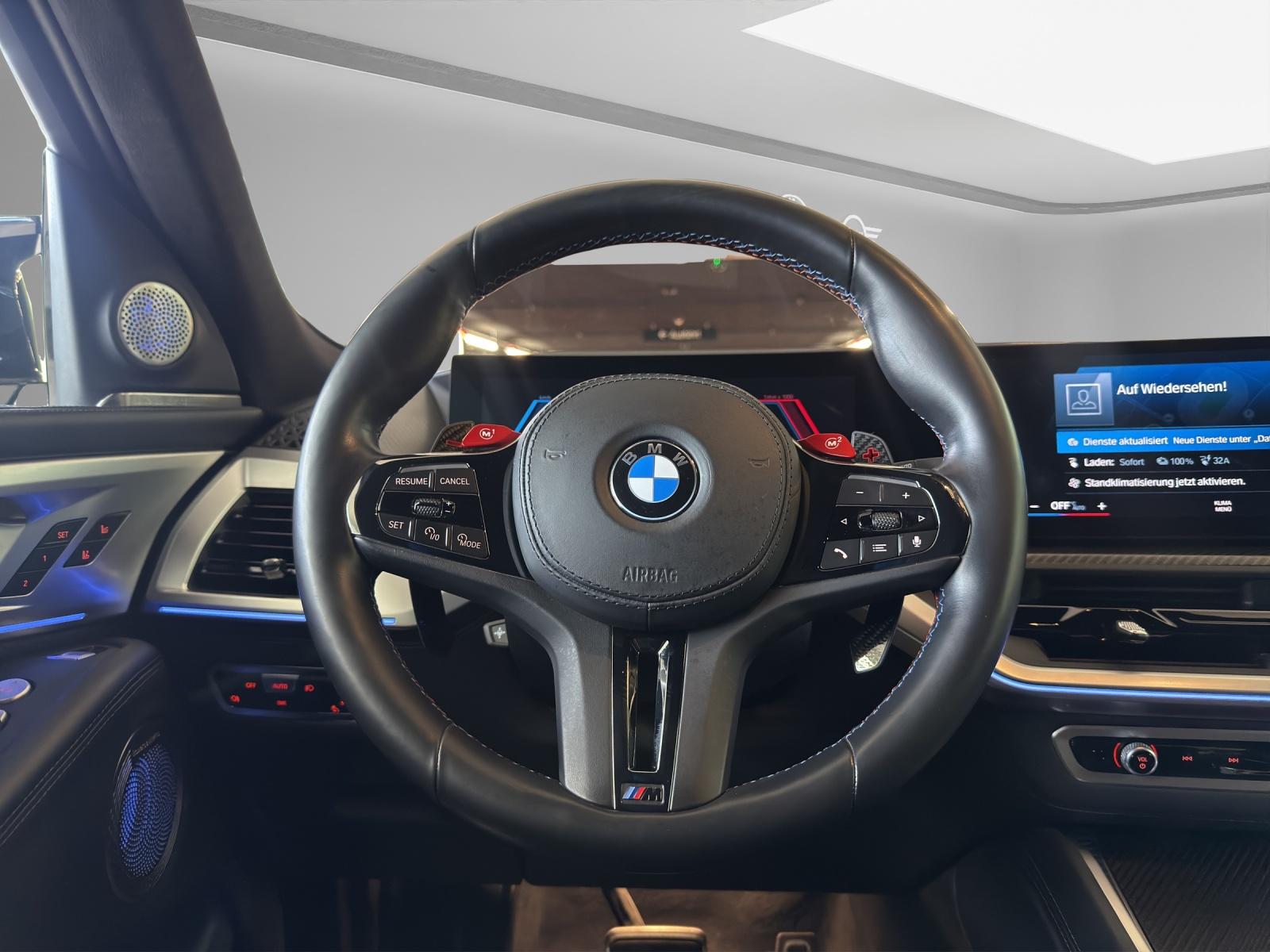 BMW XM-image-13