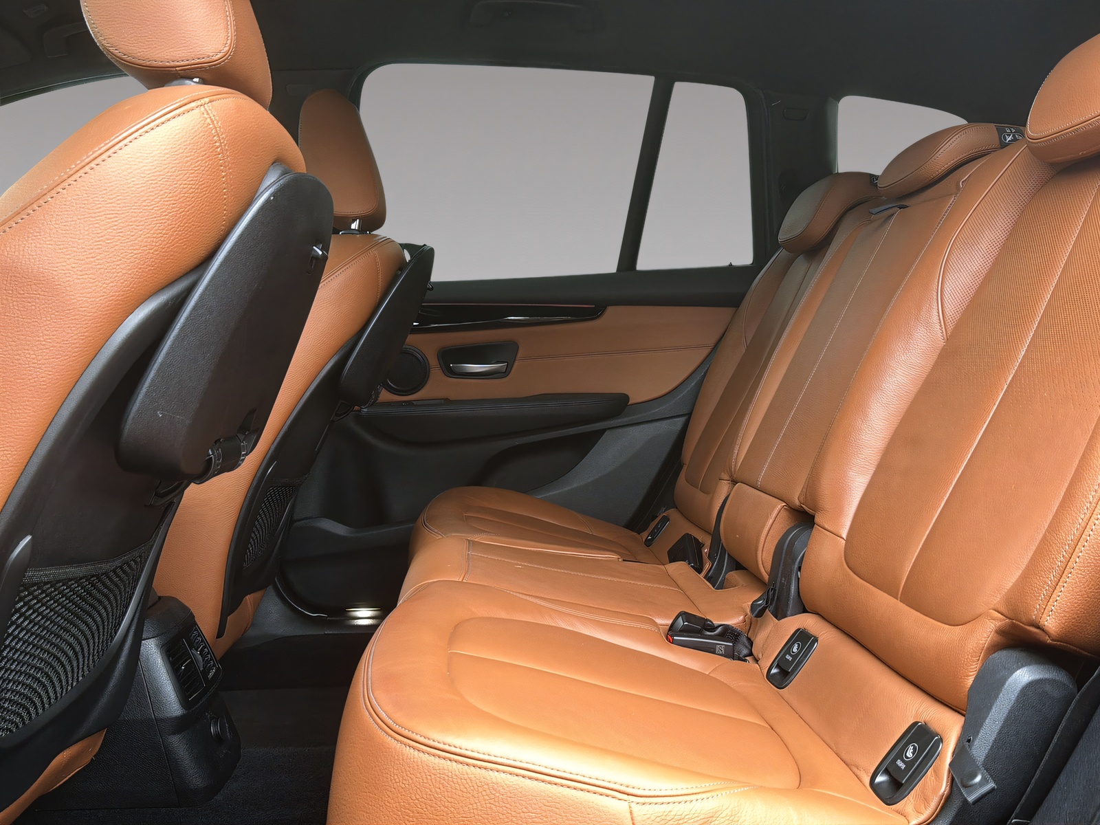 BMW 2er Reihe F46 Gran Tourer 218d-image-13