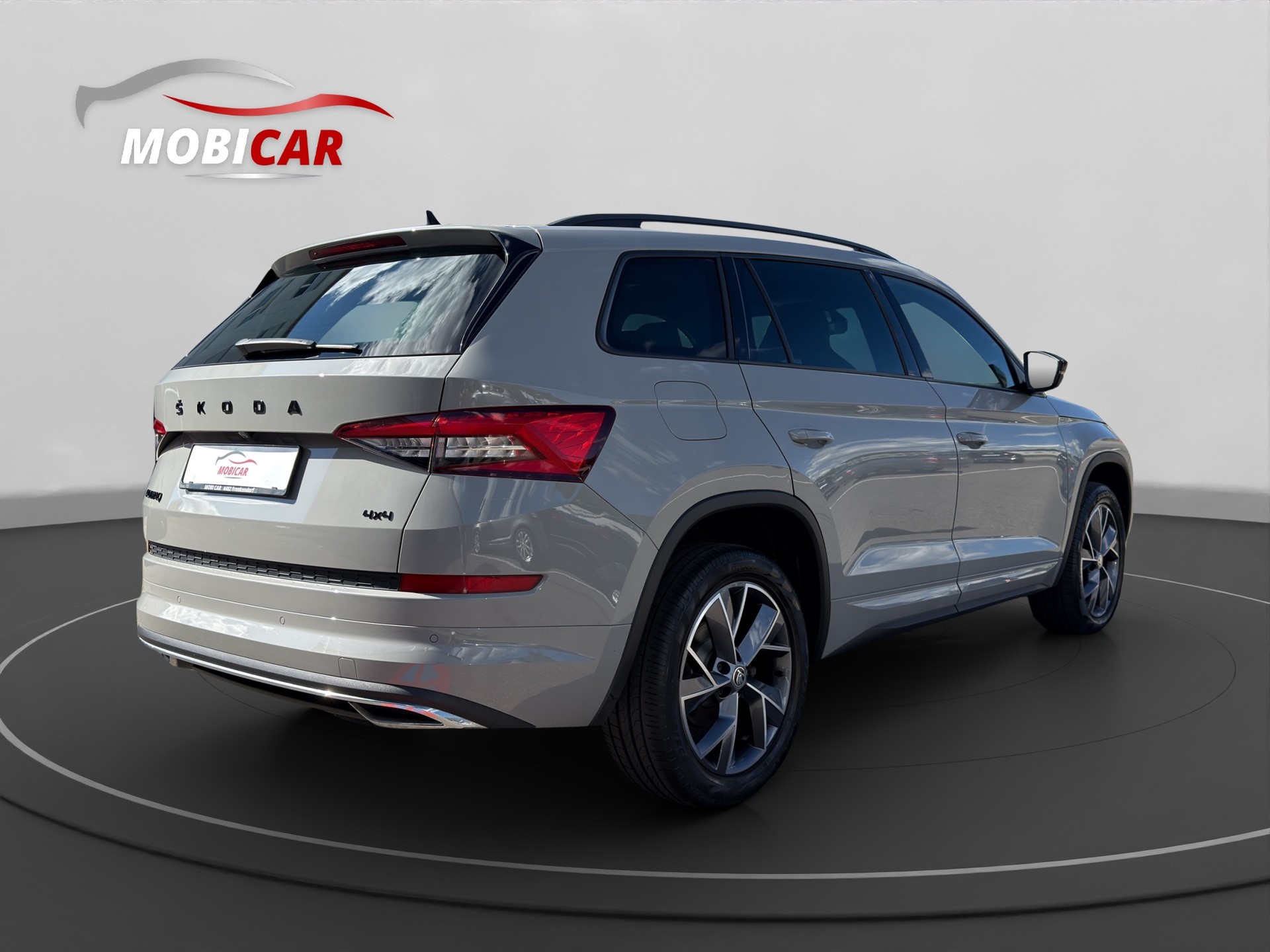 SKODA Kodiaq 2.0 TSI 4x4 SportLine-image-4