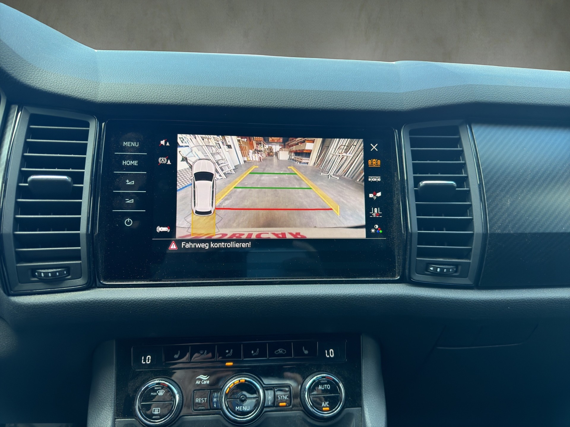 SKODA Kodiaq 2.0 TSI 4x4 SportLine-image-10